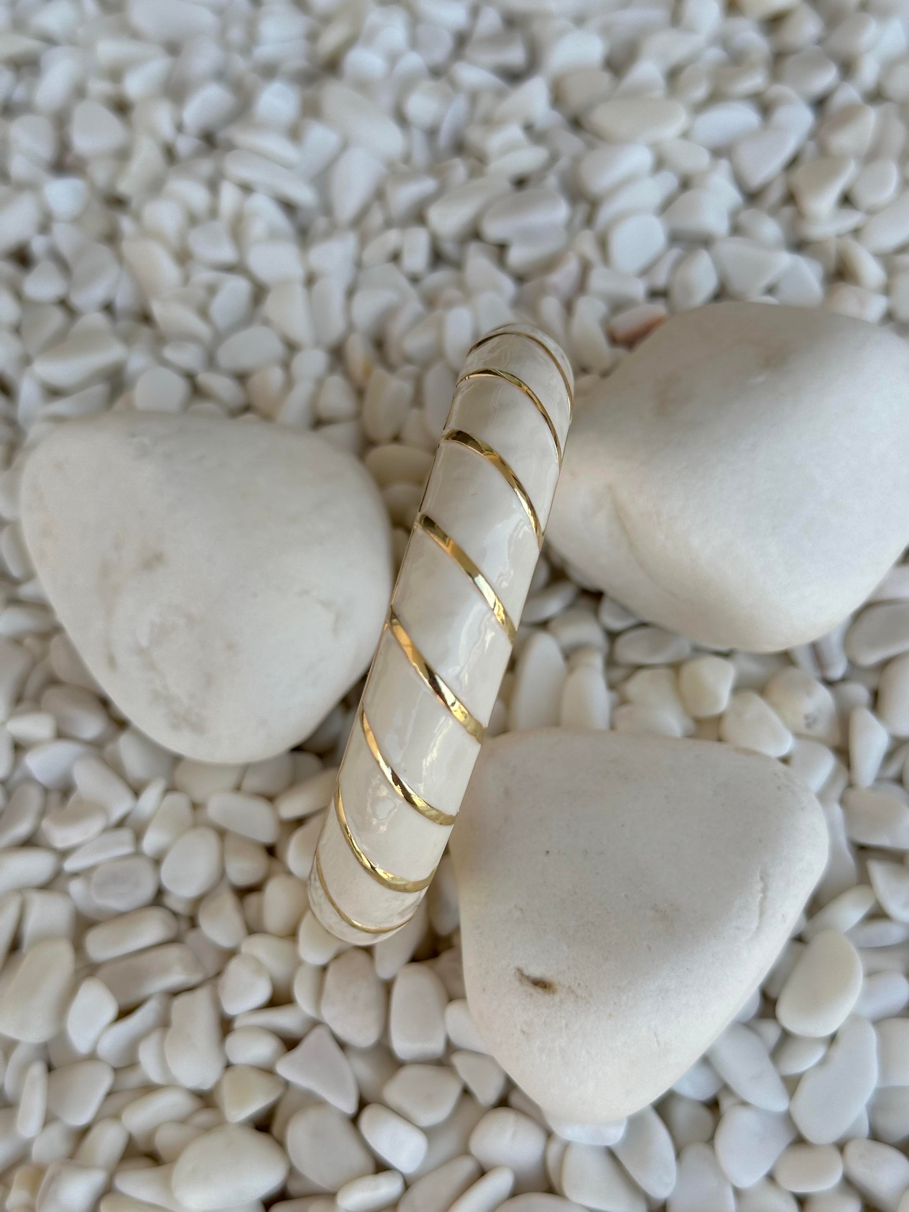 Gold Desen & Beyaz Mineli Kalın Kelepçe