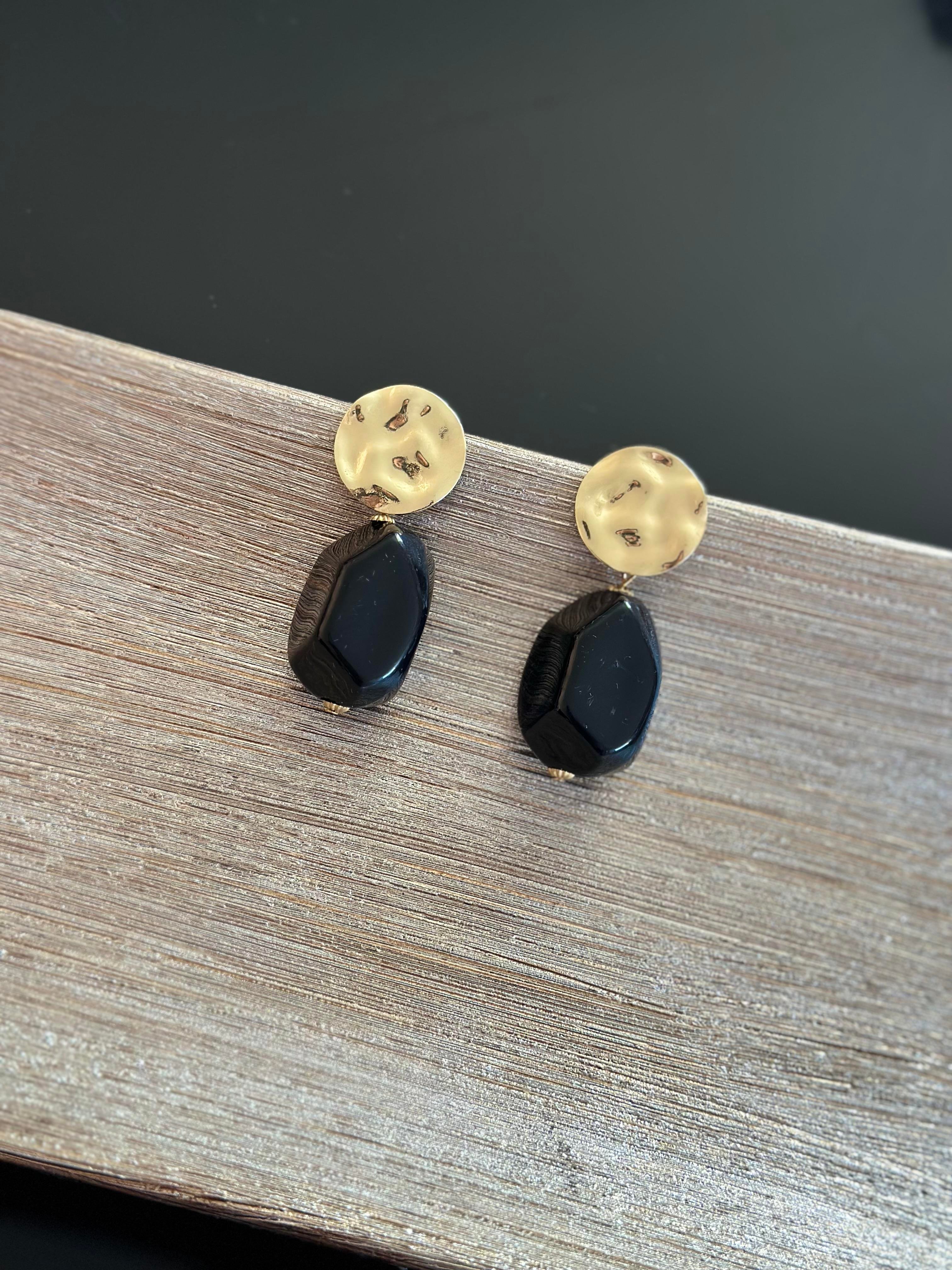 Siyah & Gold Marka Model Dangle Küpe ZA