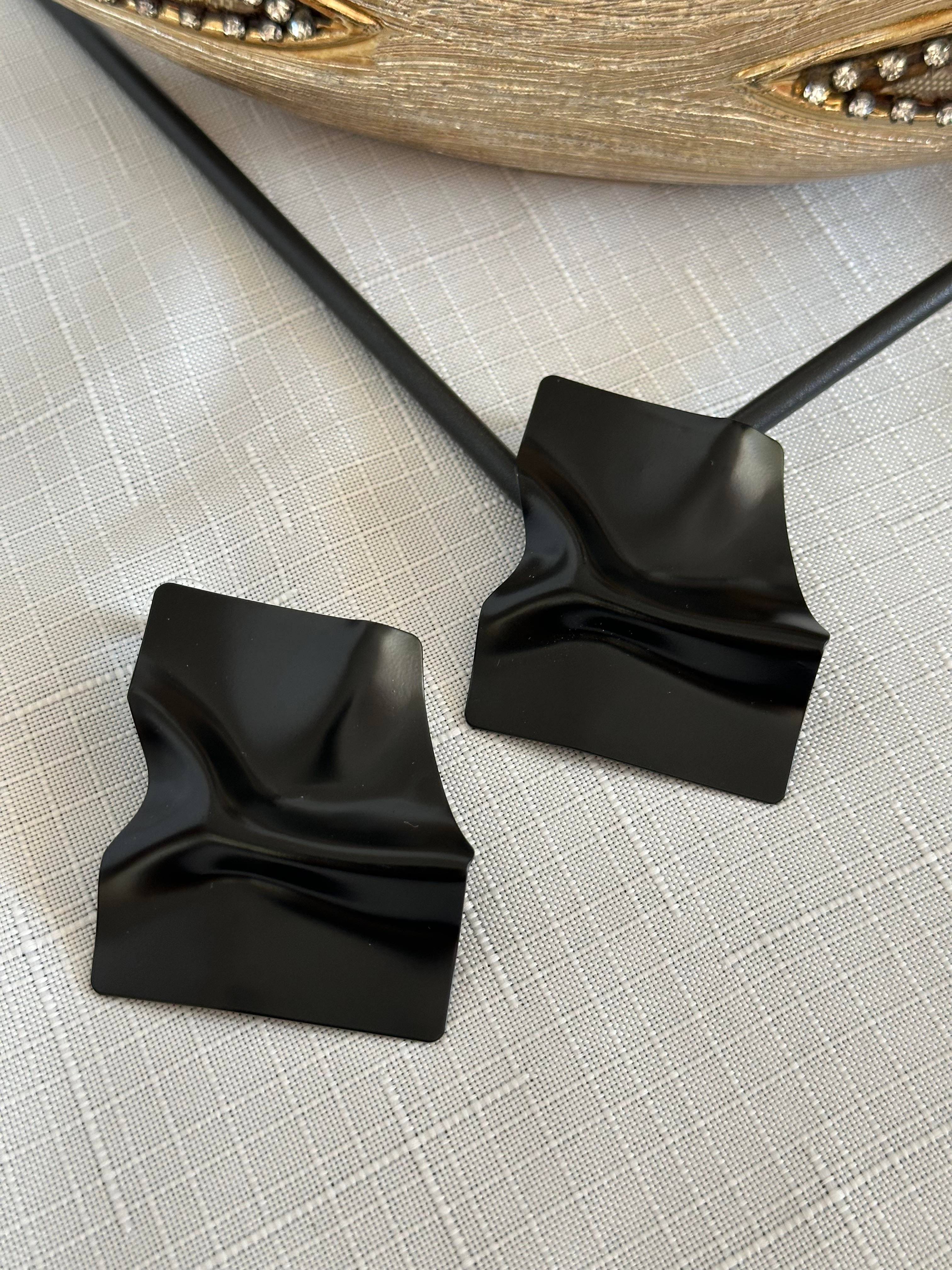 Siyah Metal Küpe