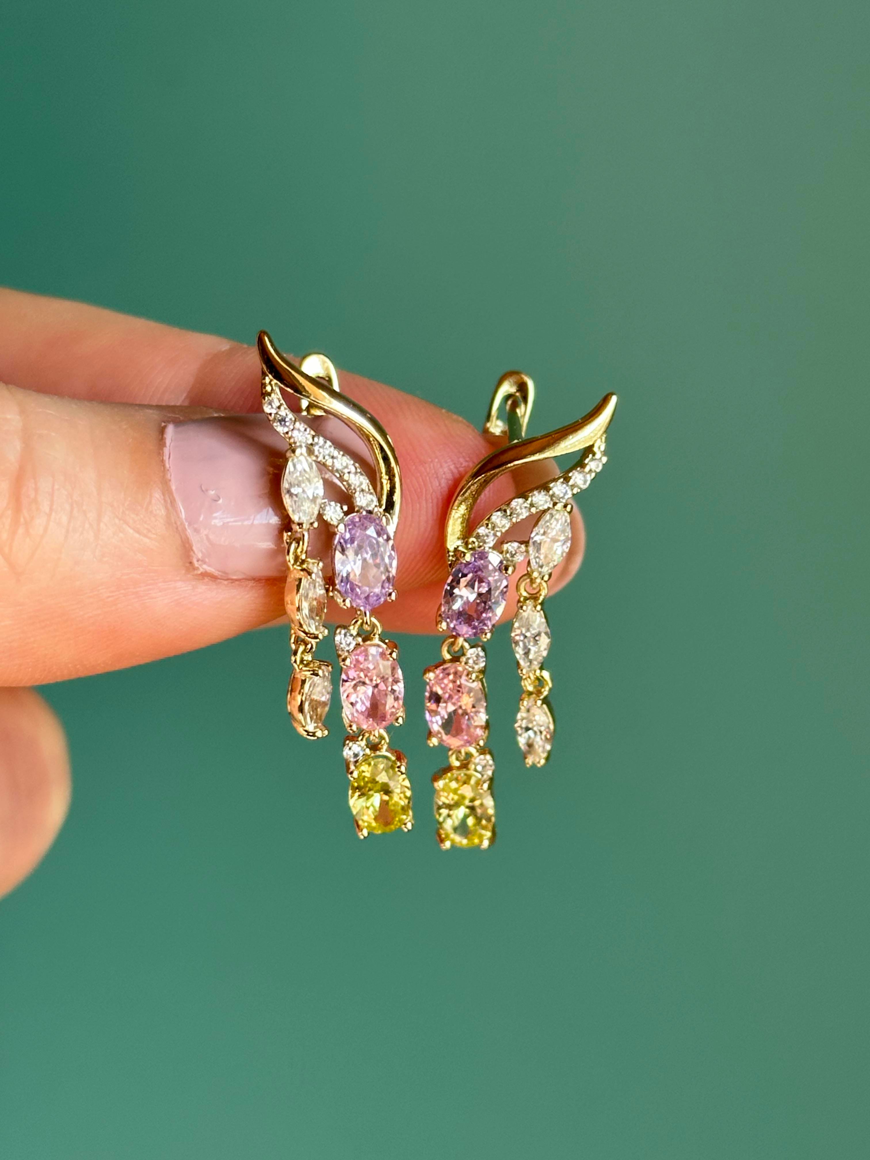 Zirkon Taş & Renkli Baget İşlemeli Model Xuping Küpe-Gold