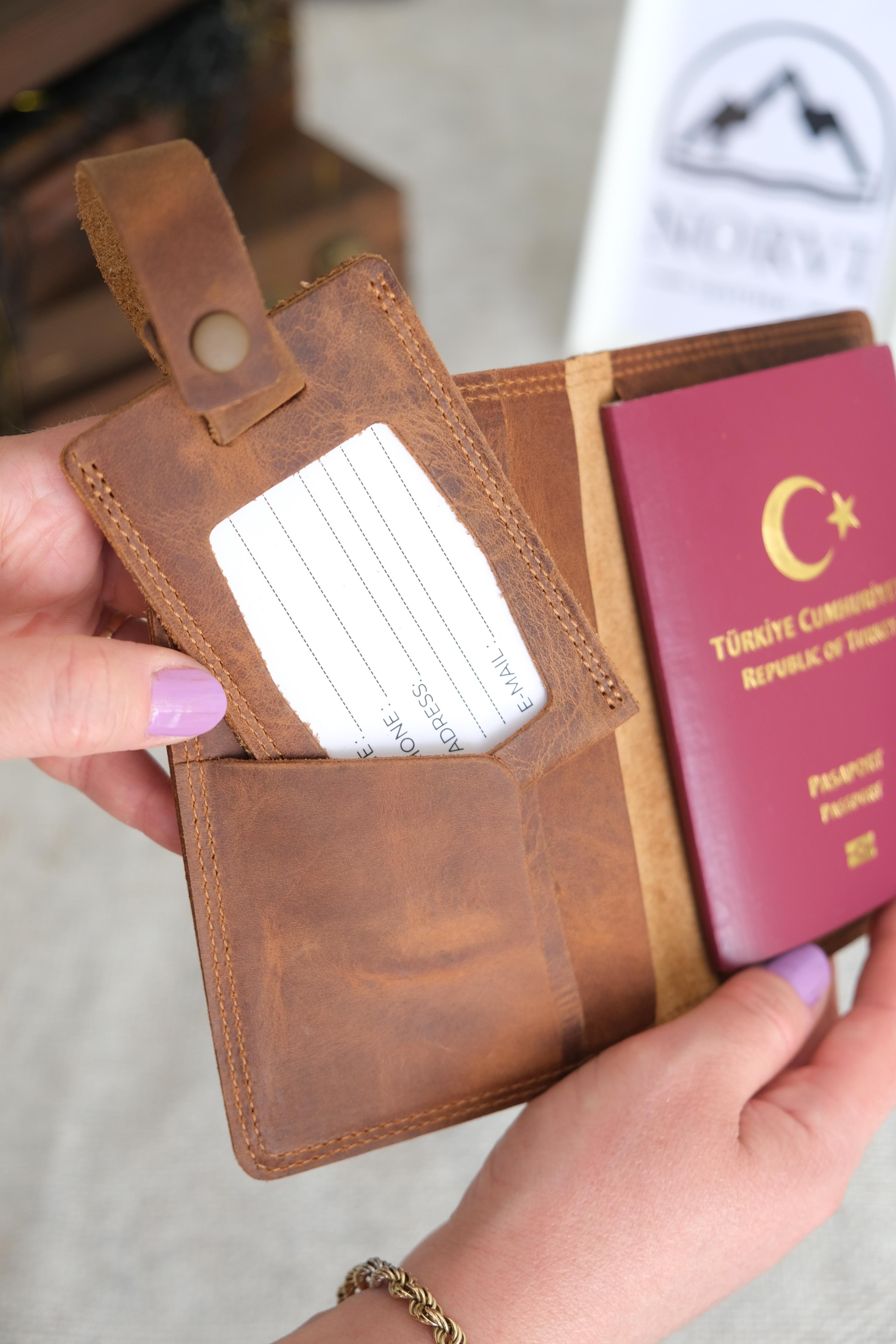 Hakiki Deri Pasaport Kılıfı ve Valiz Etiketi Fındık Rengi 1118