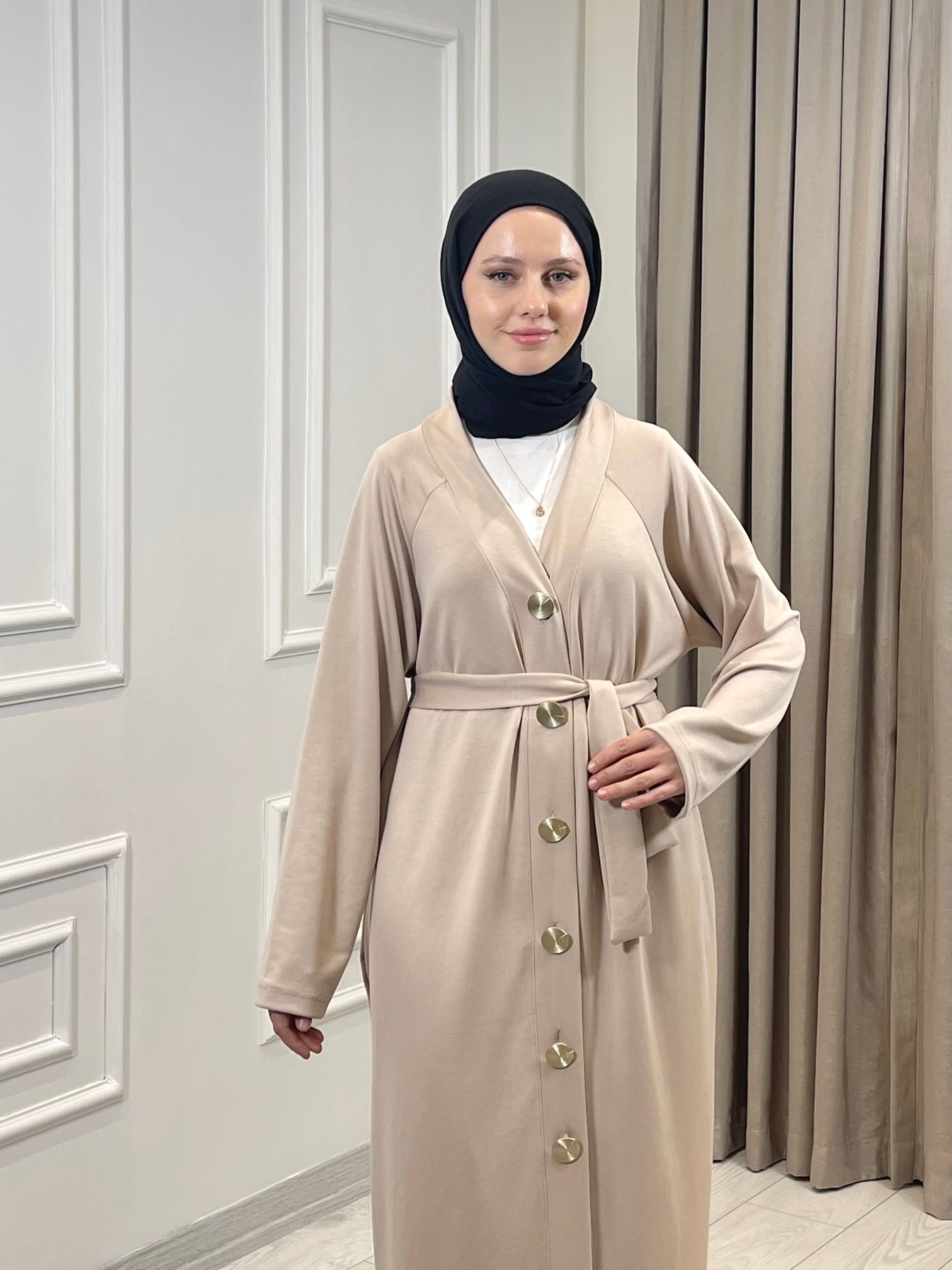 DÜĞMELİ ABAYA BEJ