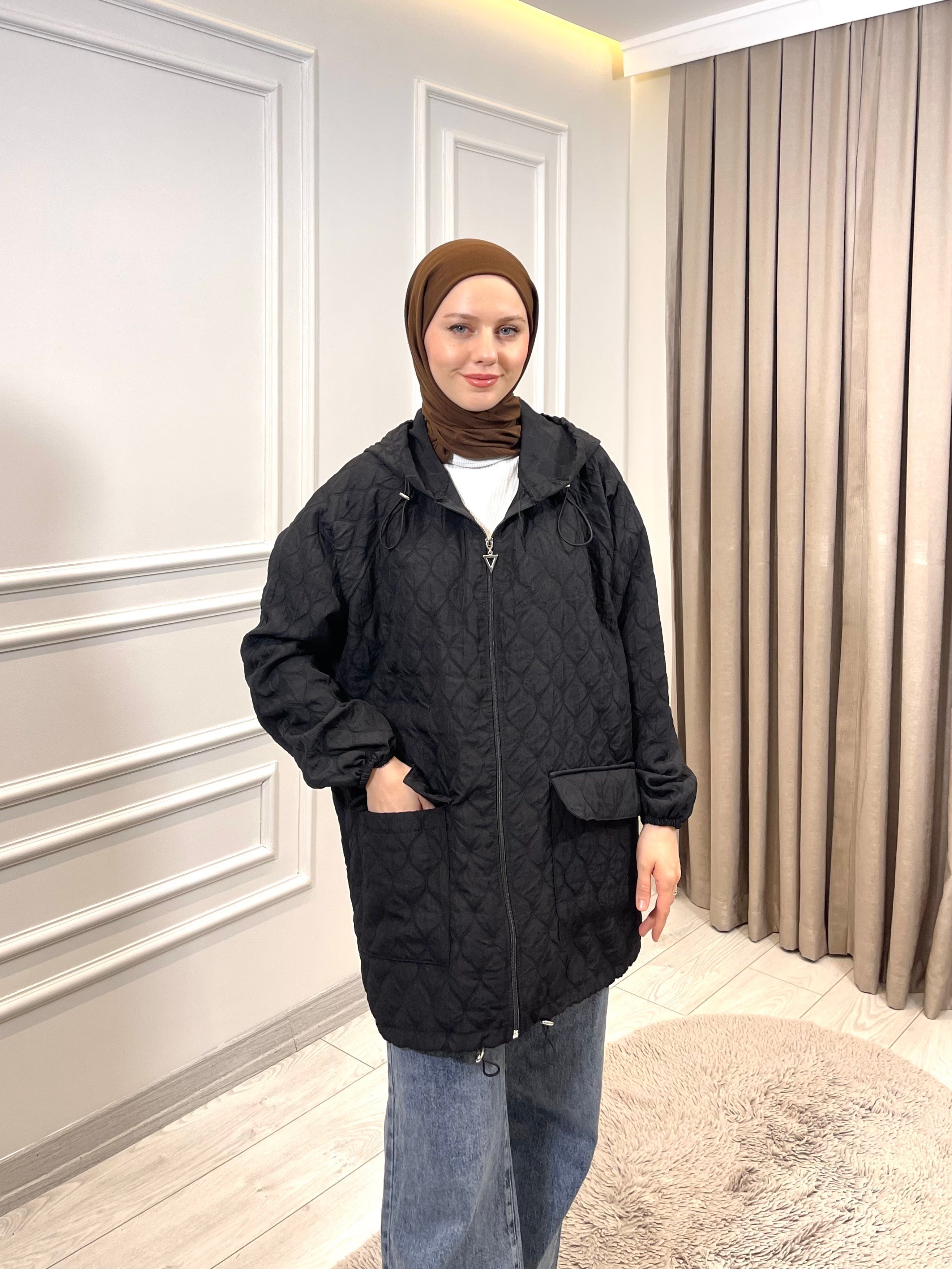 KAPİŞONLU KAPİTONE KAP SİYAH