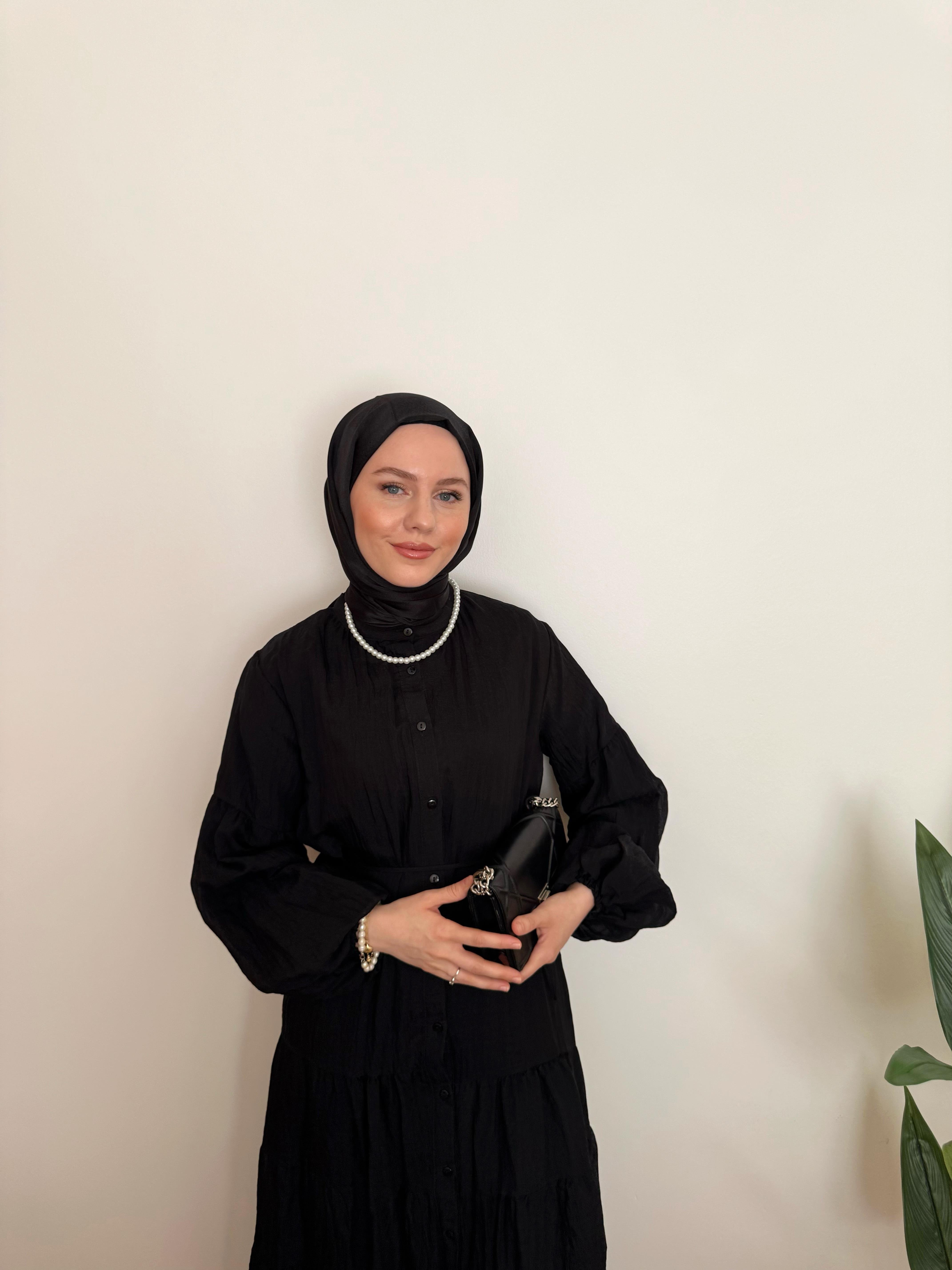 PERLA DÜĞMELİ ELBİSE