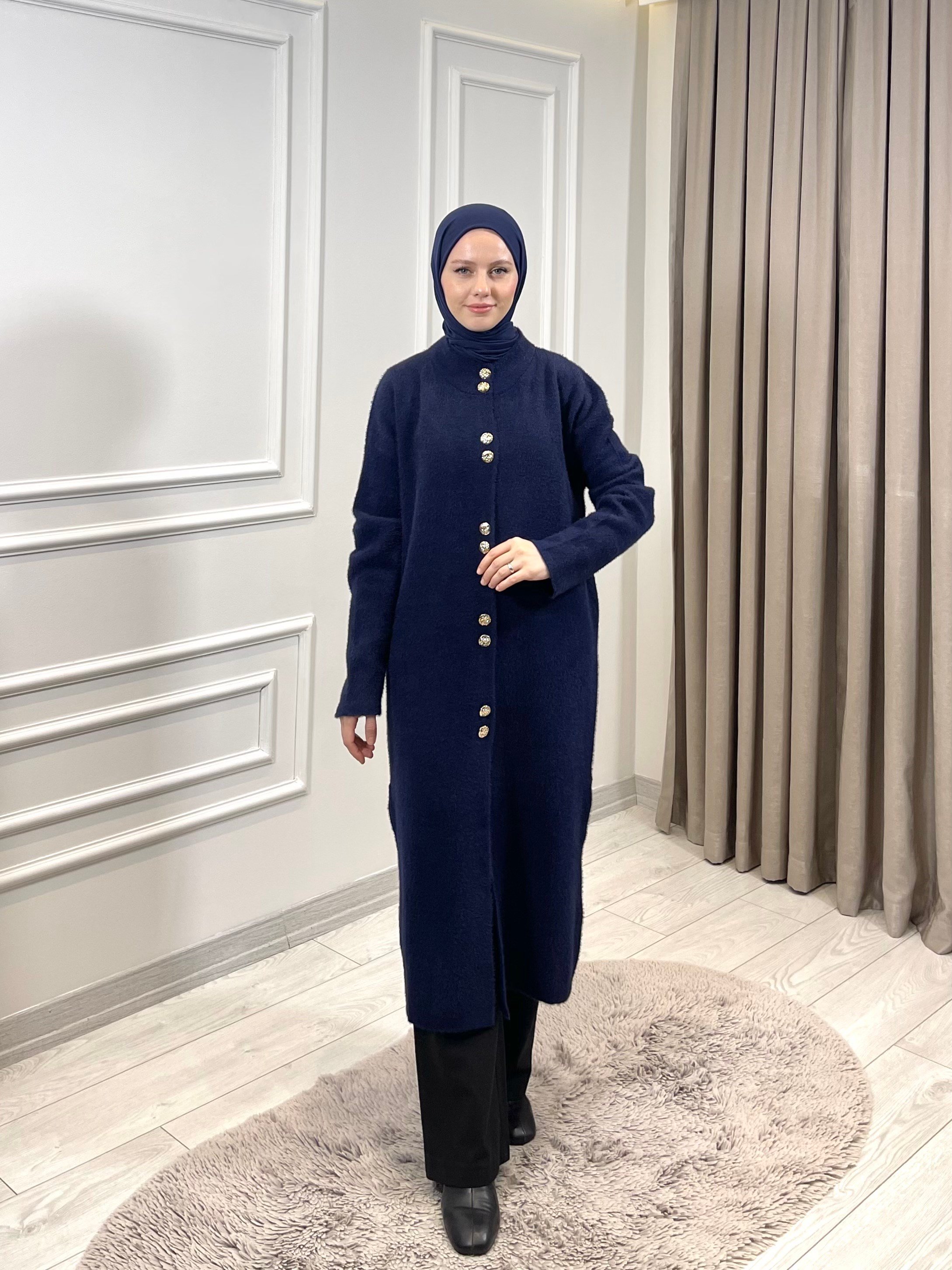 SAKALLI HIRKA LACİVERT
