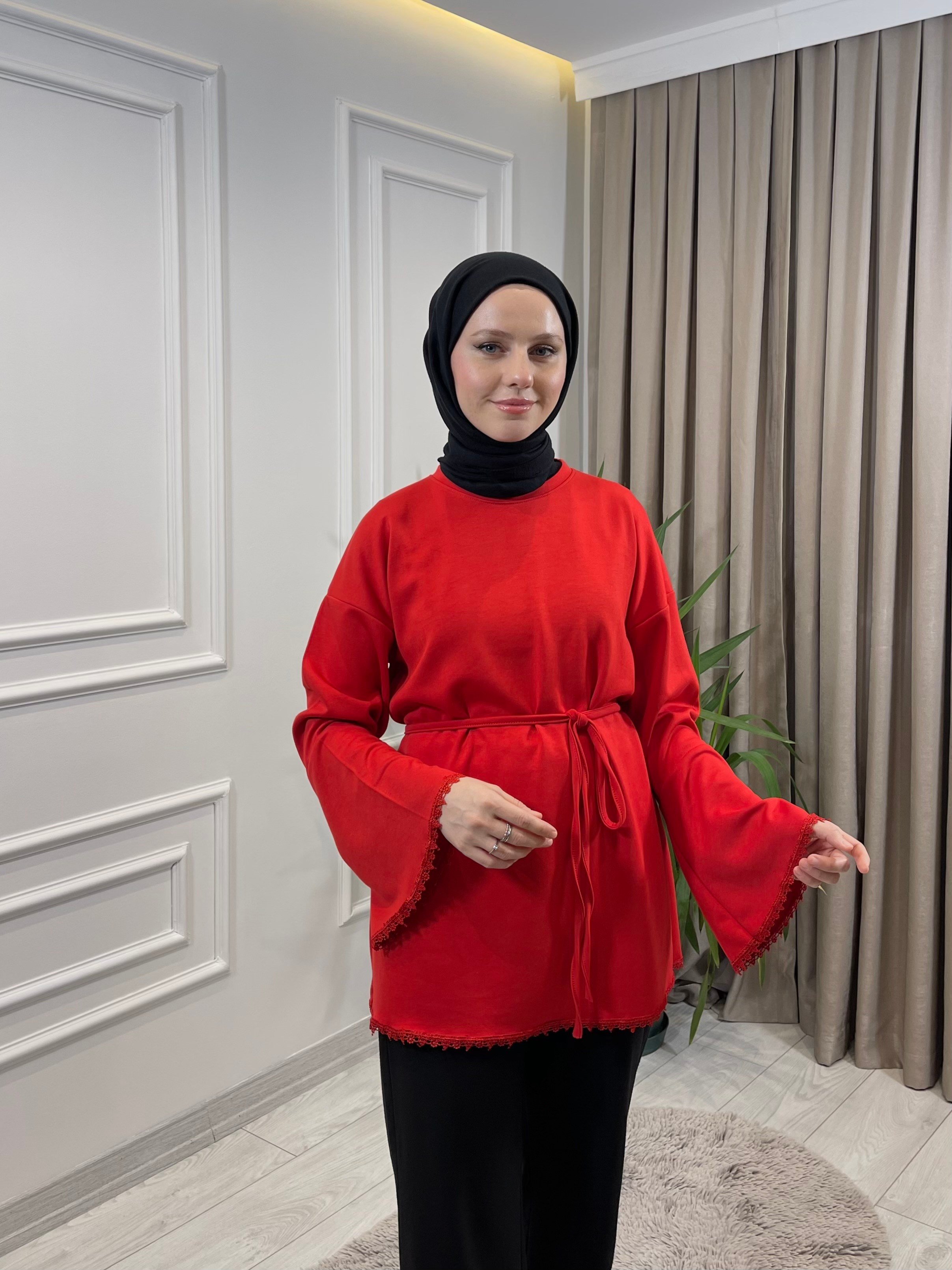 ŞERİT DANTELLİ TUNİK KIRMIZI