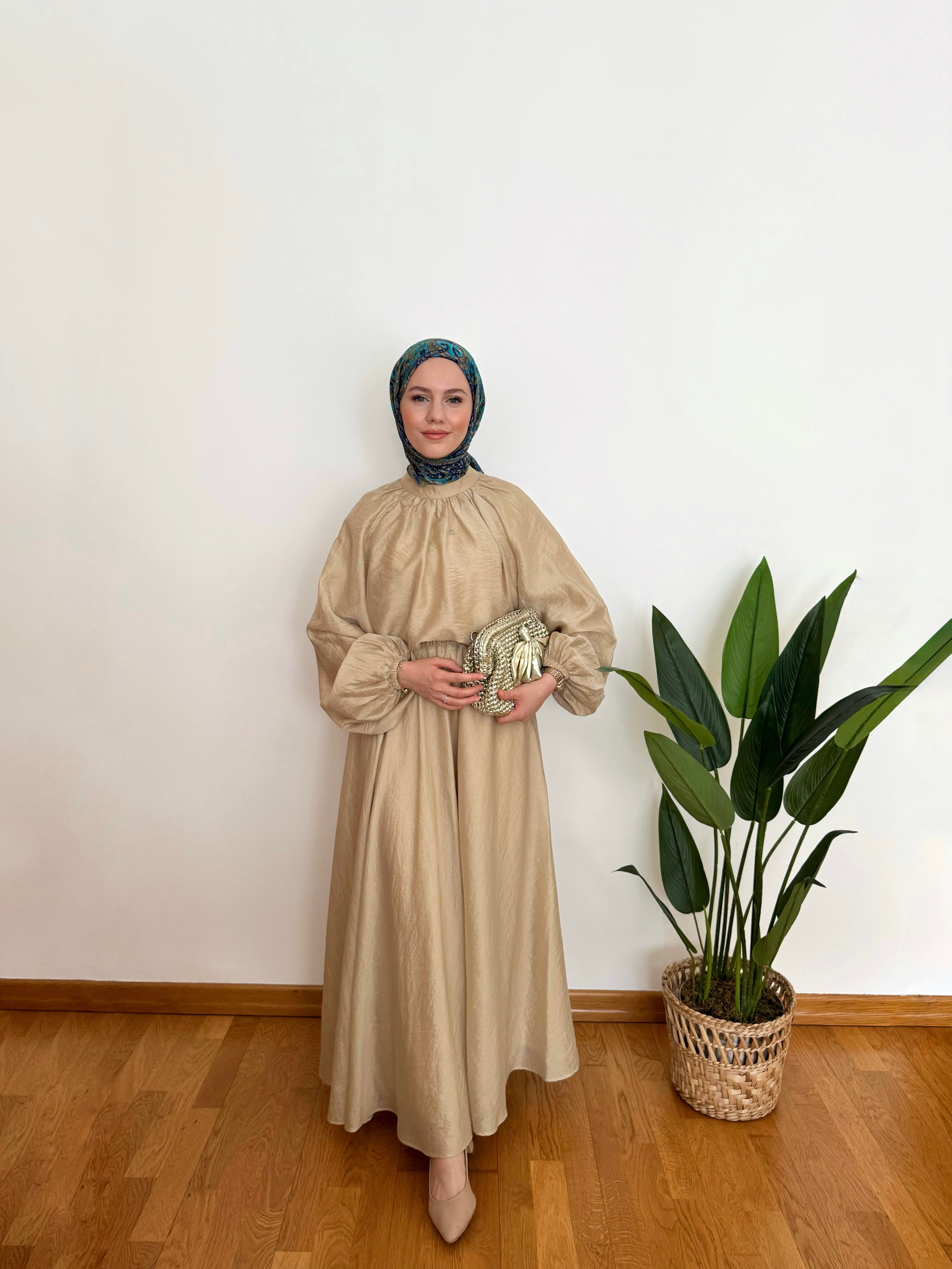 STELLA ETEKLİ TAKIM