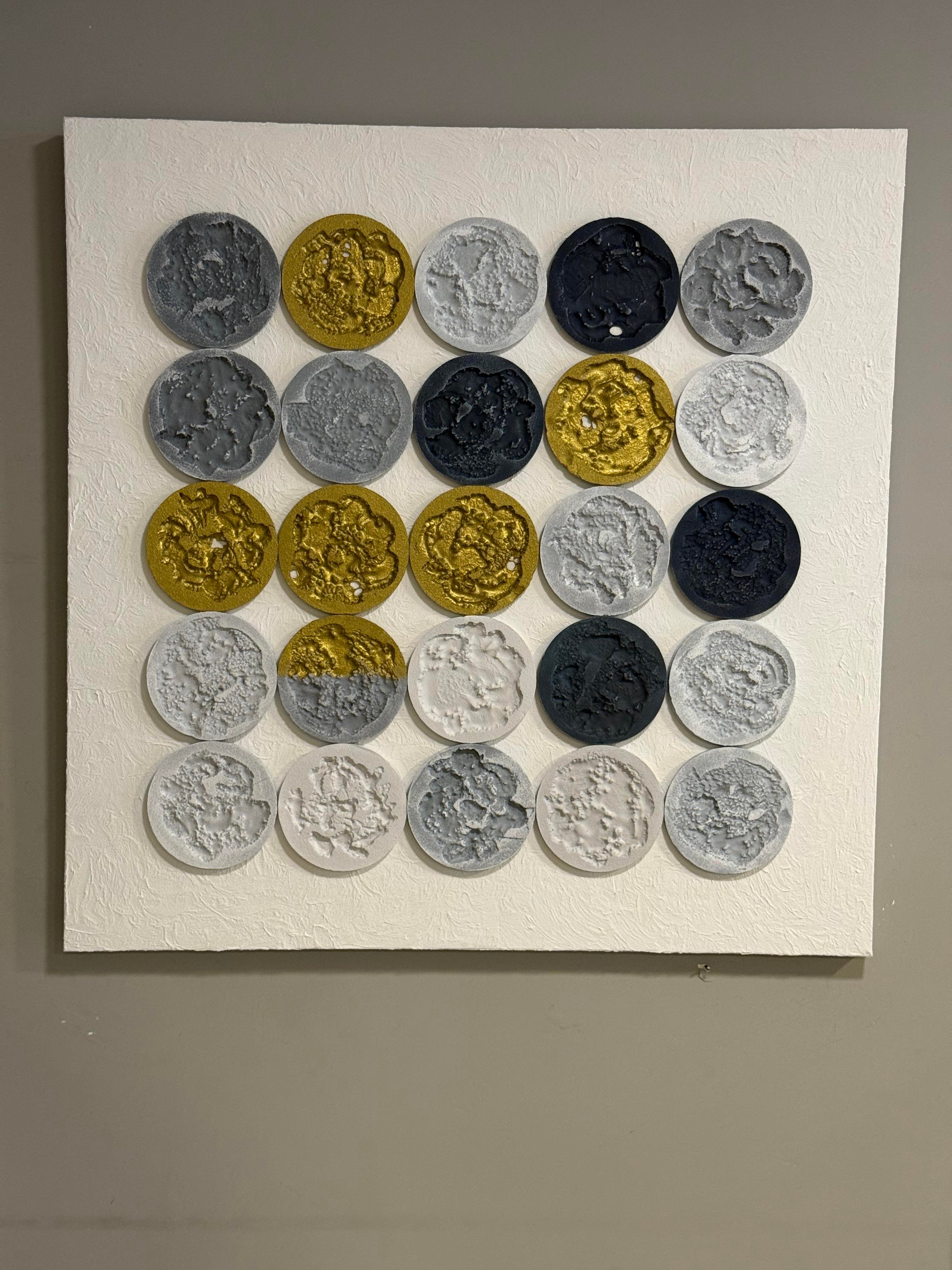 Gold-Antrasit Renk Yuvarlak Detay Duvar Aksesuarı I KZY-EXC-482
