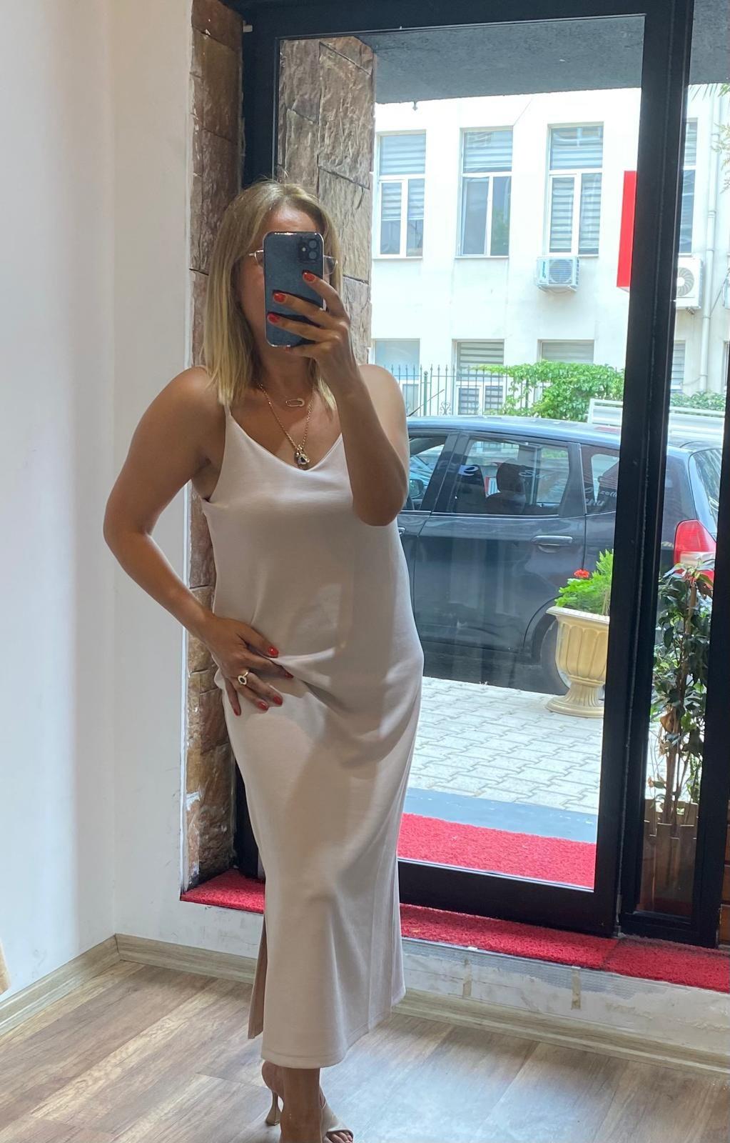Askılı Yırtmaçlı Modal Kumaş Elbise Taş