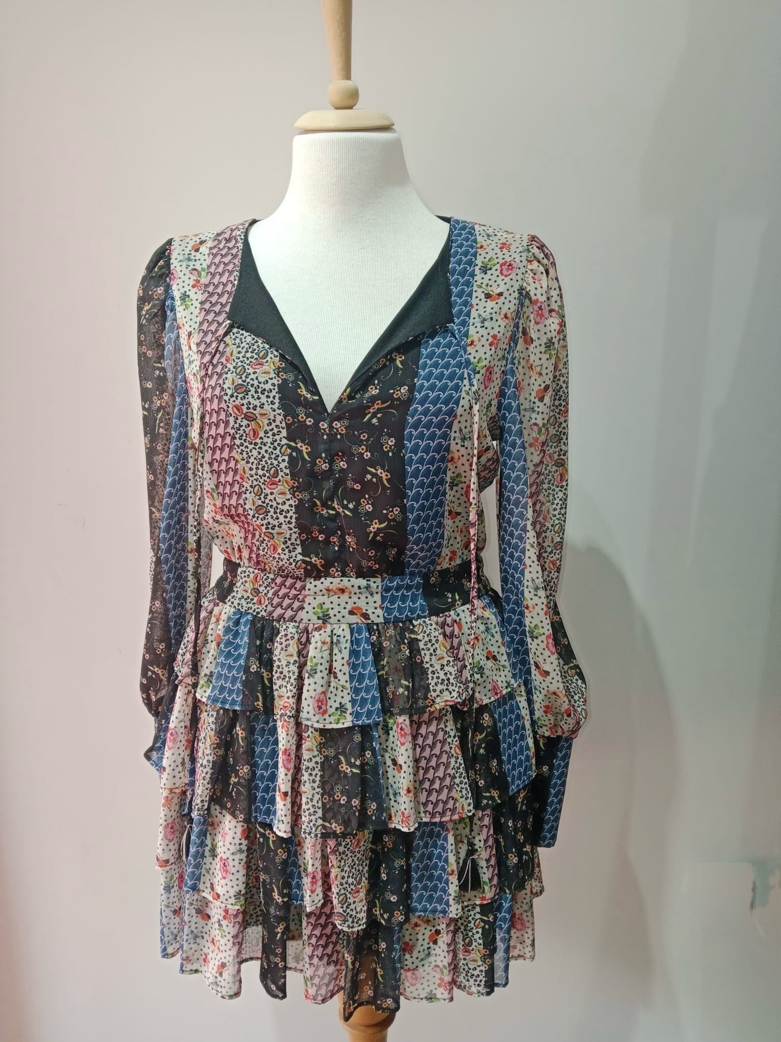 Katlı Şifon Otantik Mini Elbise