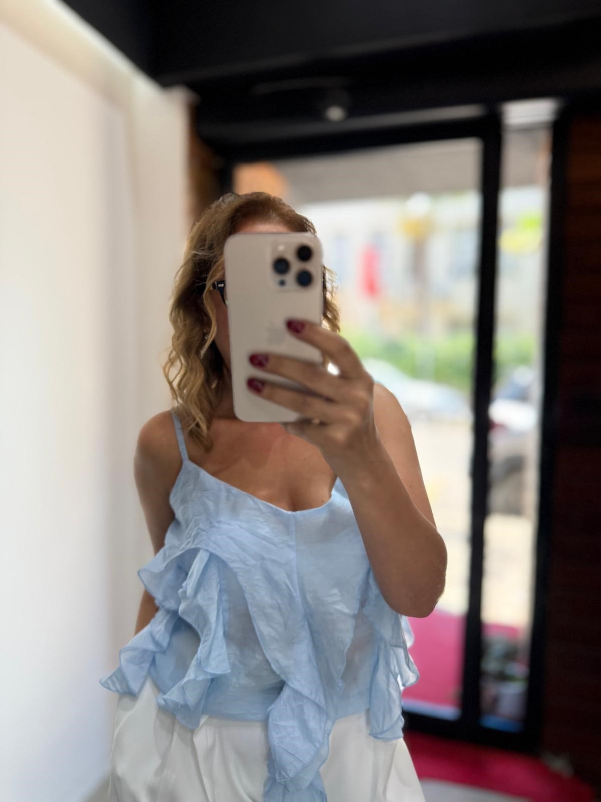 Önü Fırfırlı Askılı Tül Bluz Açık Mavi