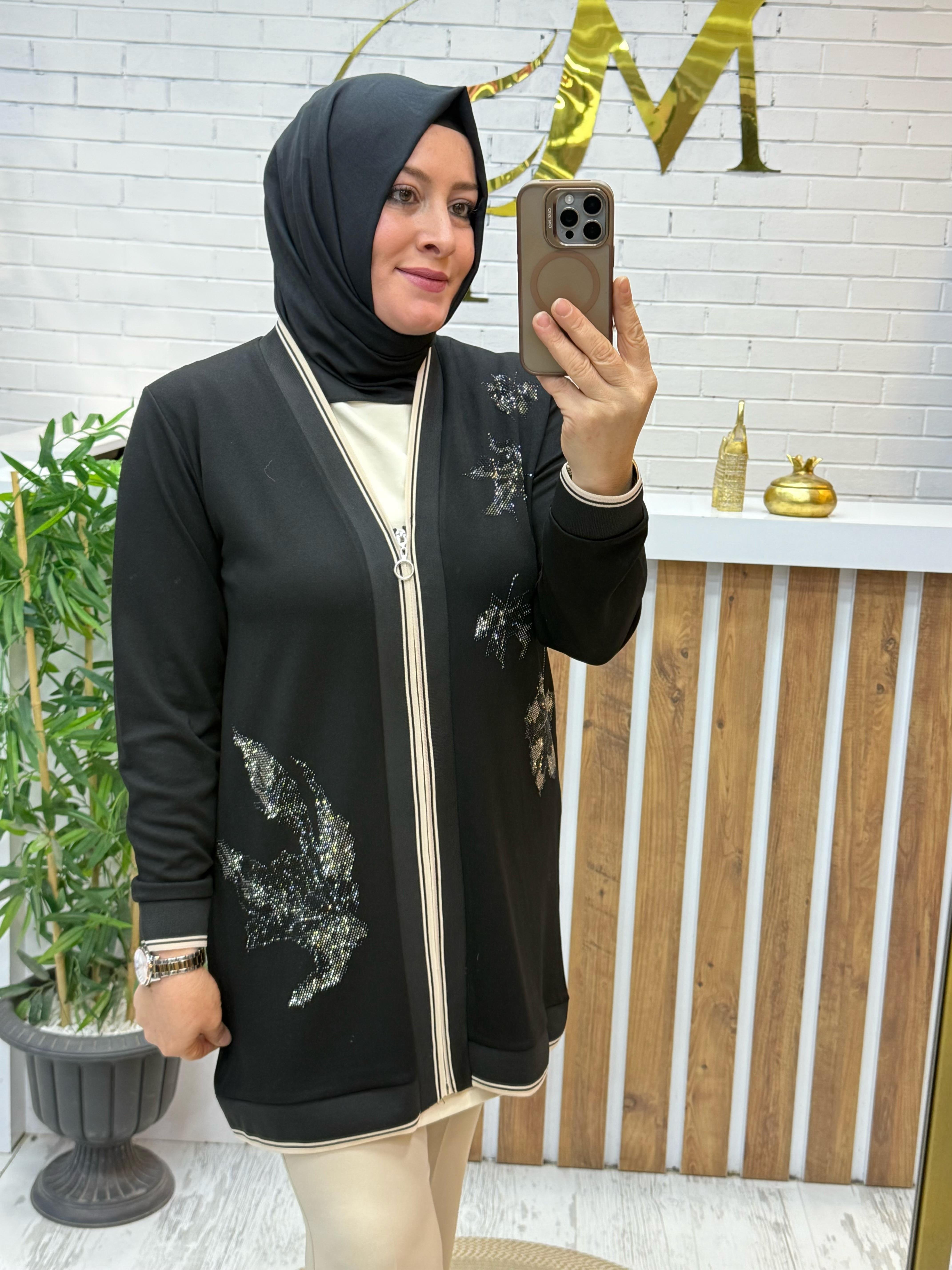 ÇELİK ÖRME TAŞLI İŞLEMELİ CEKET