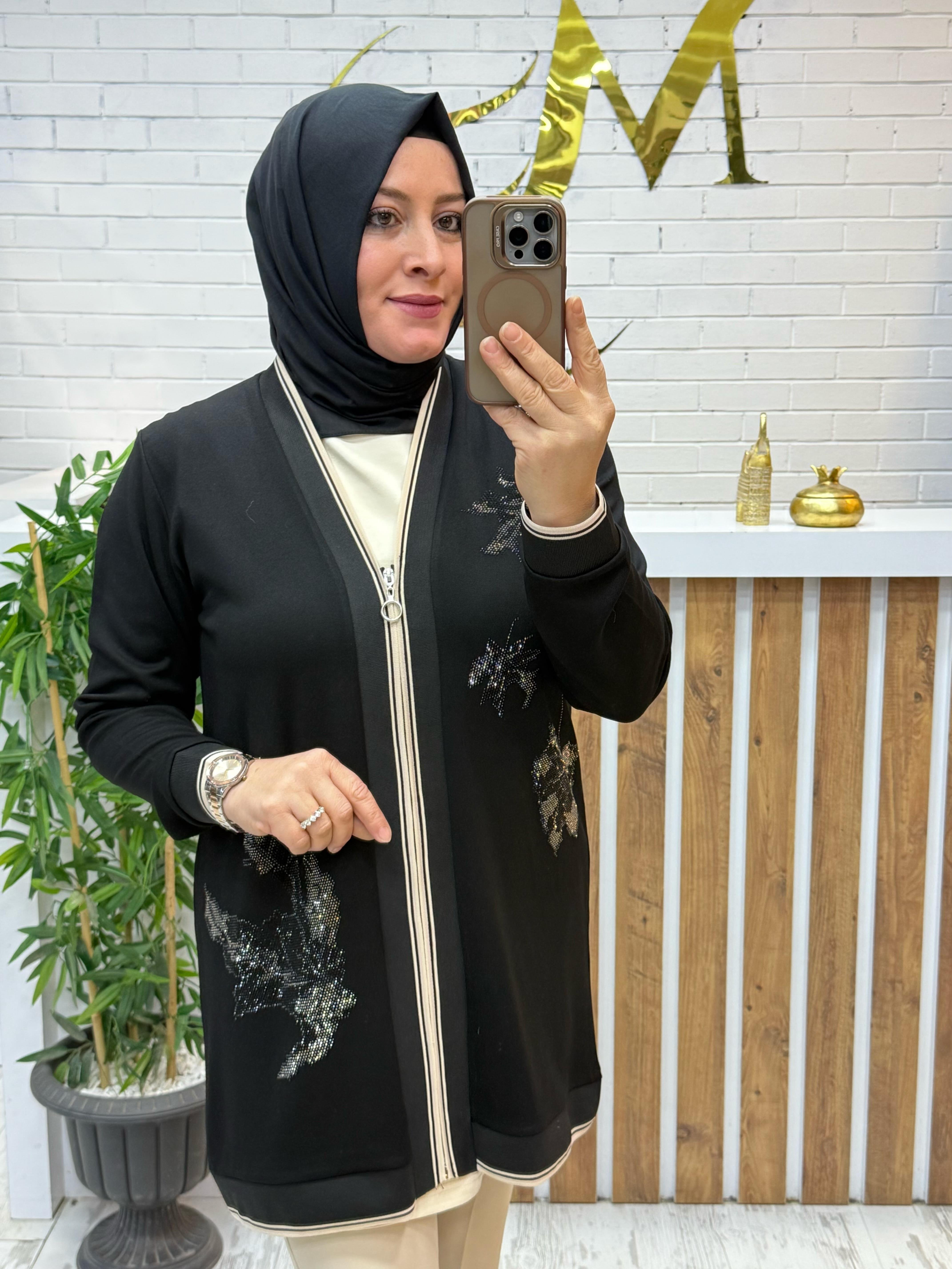 ÇELİK ÖRME TAŞLI İŞLEMELİ CEKET