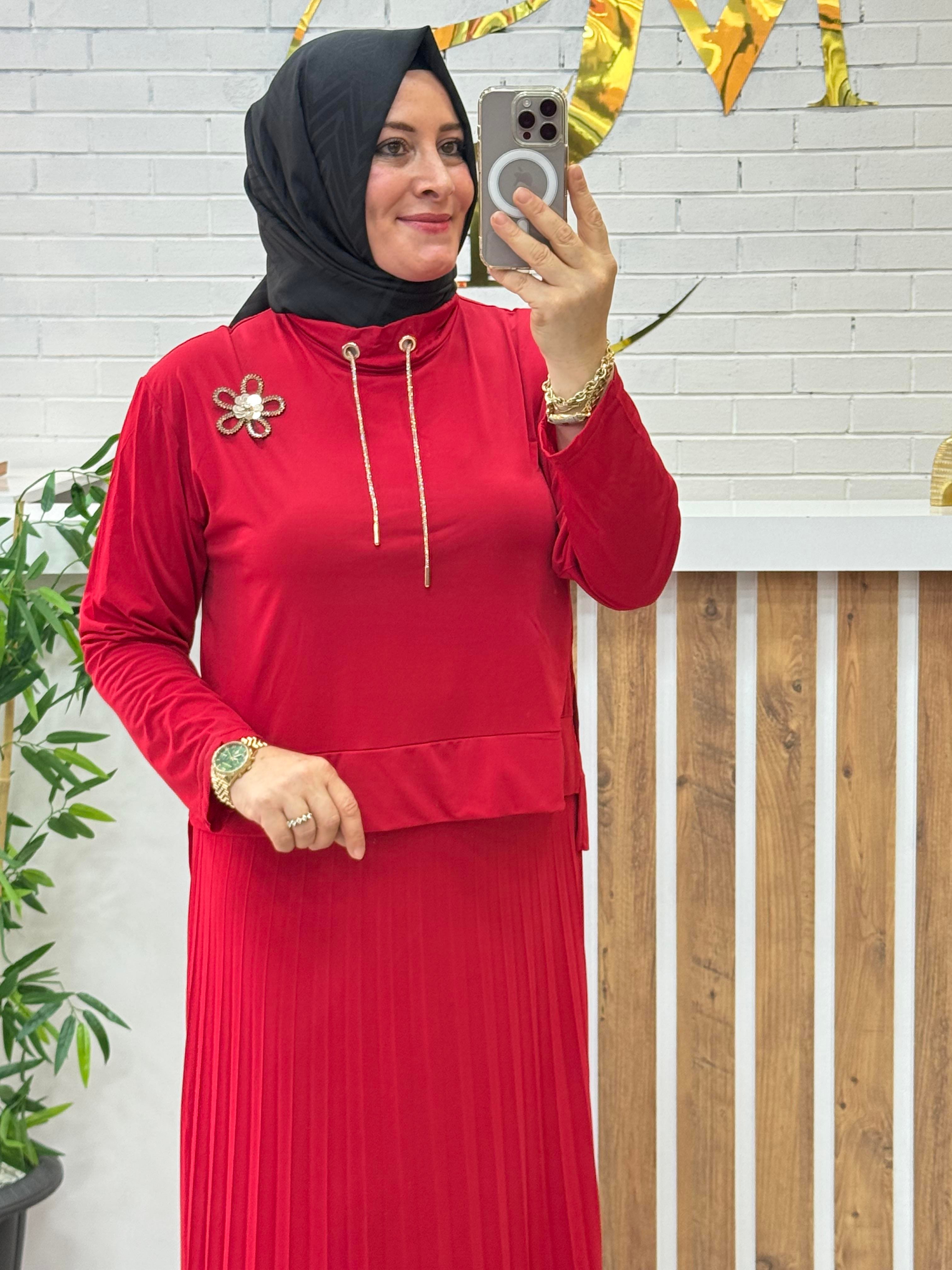 SENDY PİLELİ ETEKLİ TAKIM 