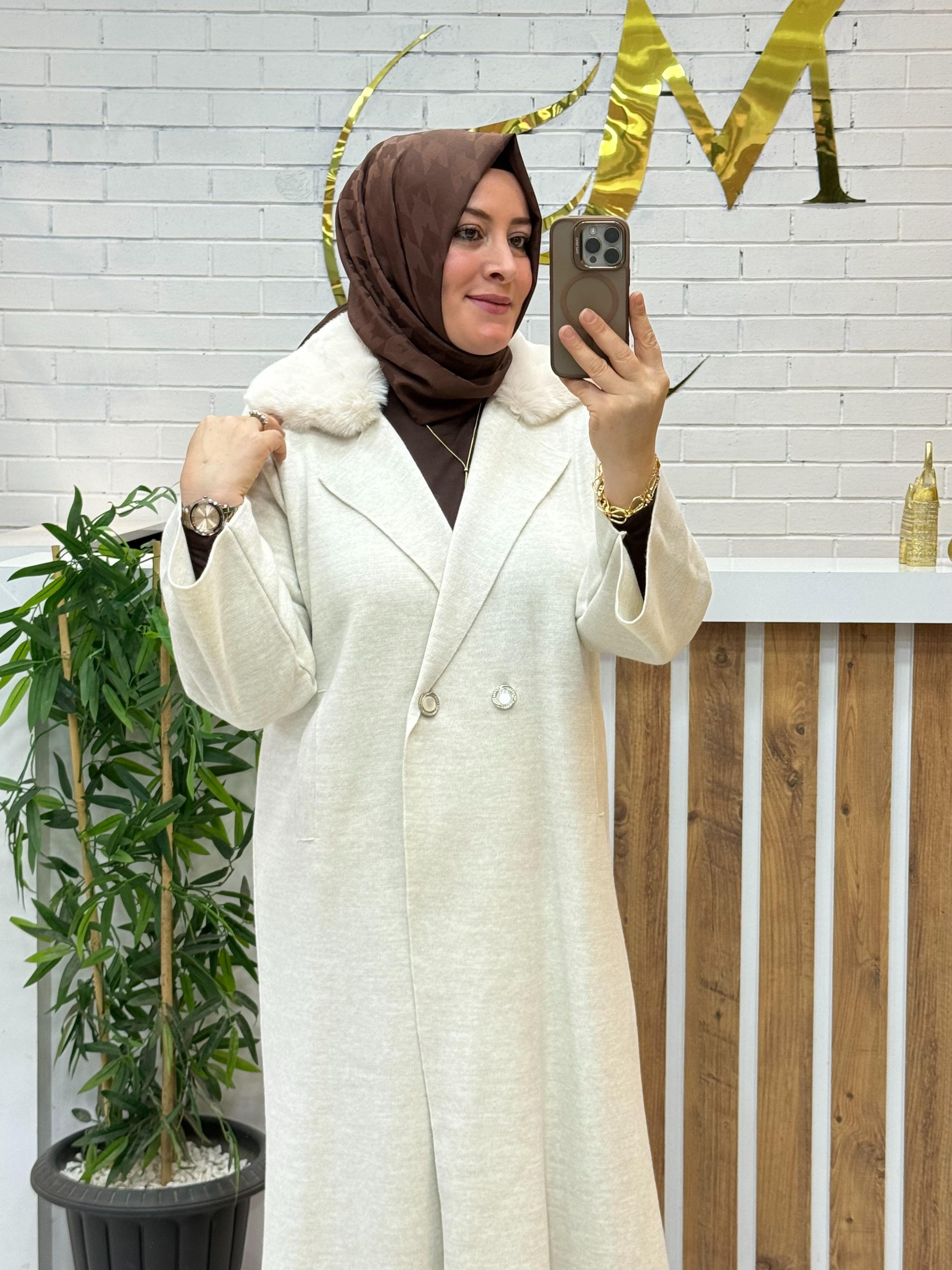 YAKASI KÜRKLÜ UZUN HIRKA