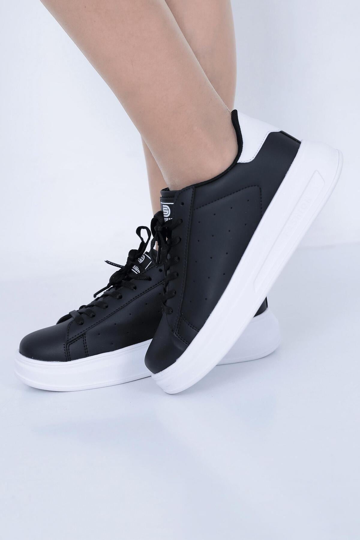Rahat Kalıp Bağcıklı Sneaker BOT00010