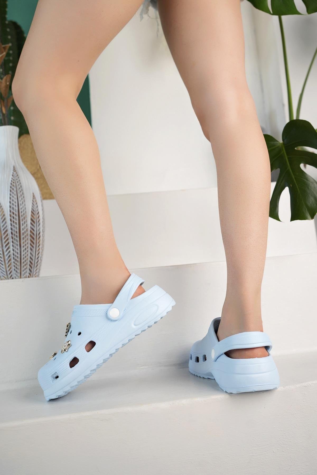 Taşlı Şık Tasarım Unisex Terlik