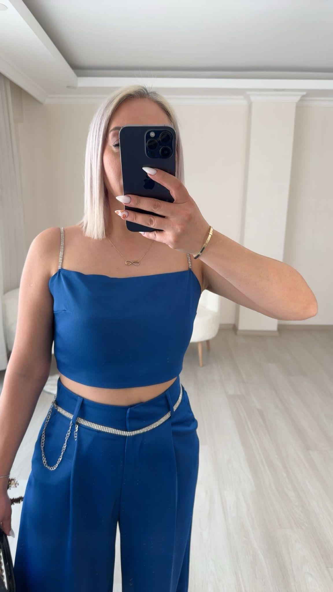 KREP SATEN TAŞ KEMERLİ PANTOLON VE CROP TAKIM
