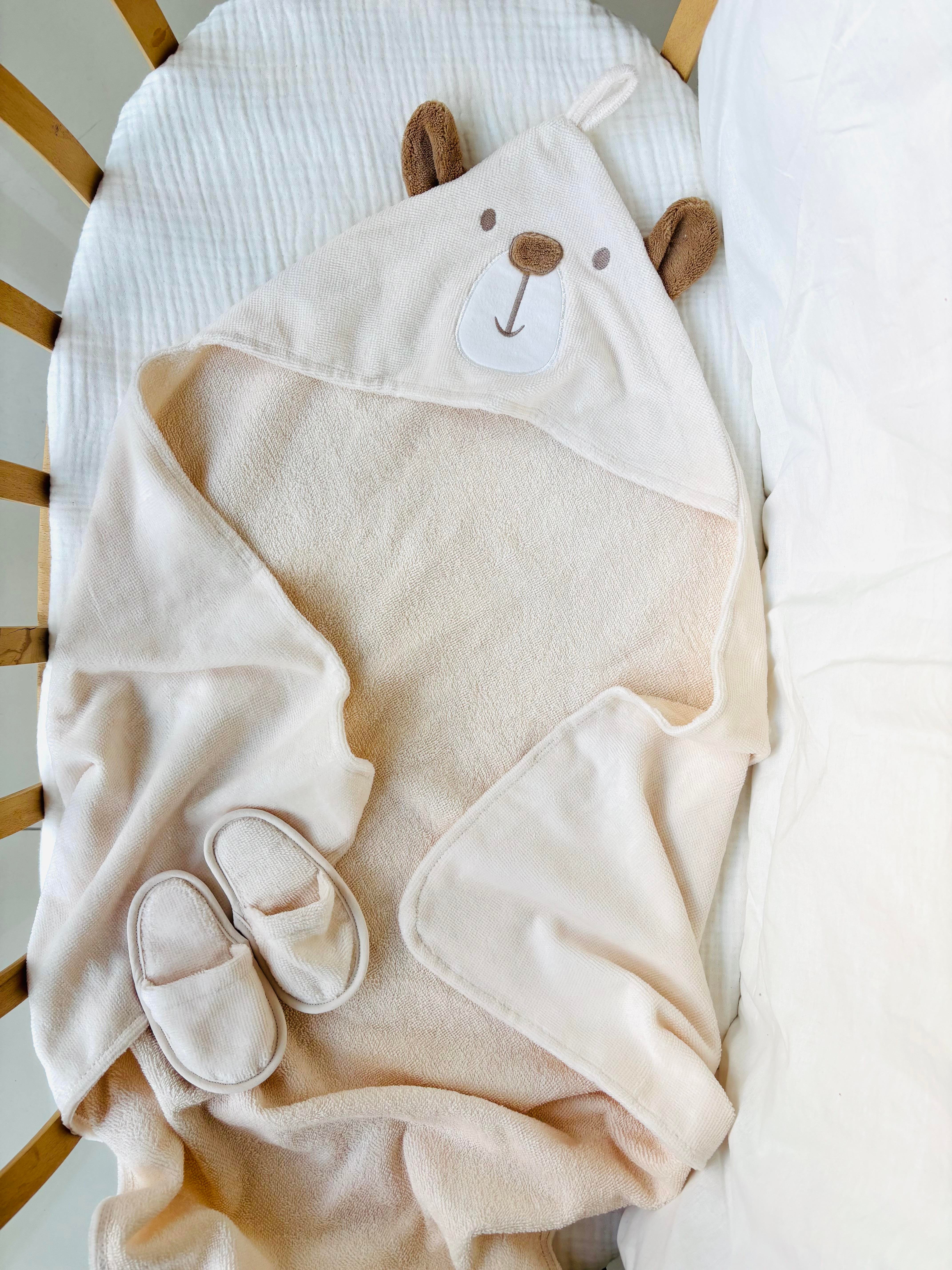 Bear Krem Bornoz Takım