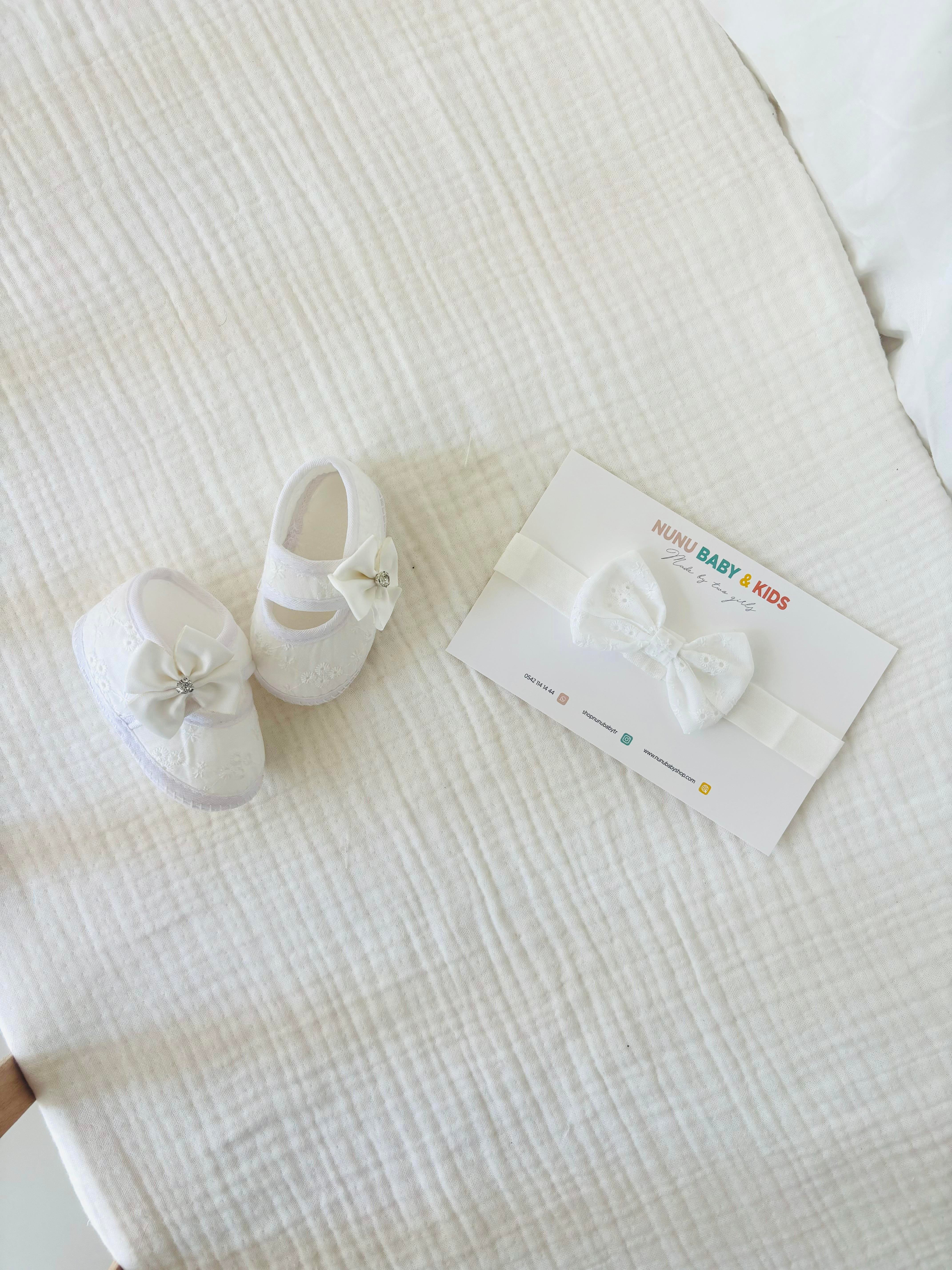 Beyaz Ayakkabı Bandana Takım