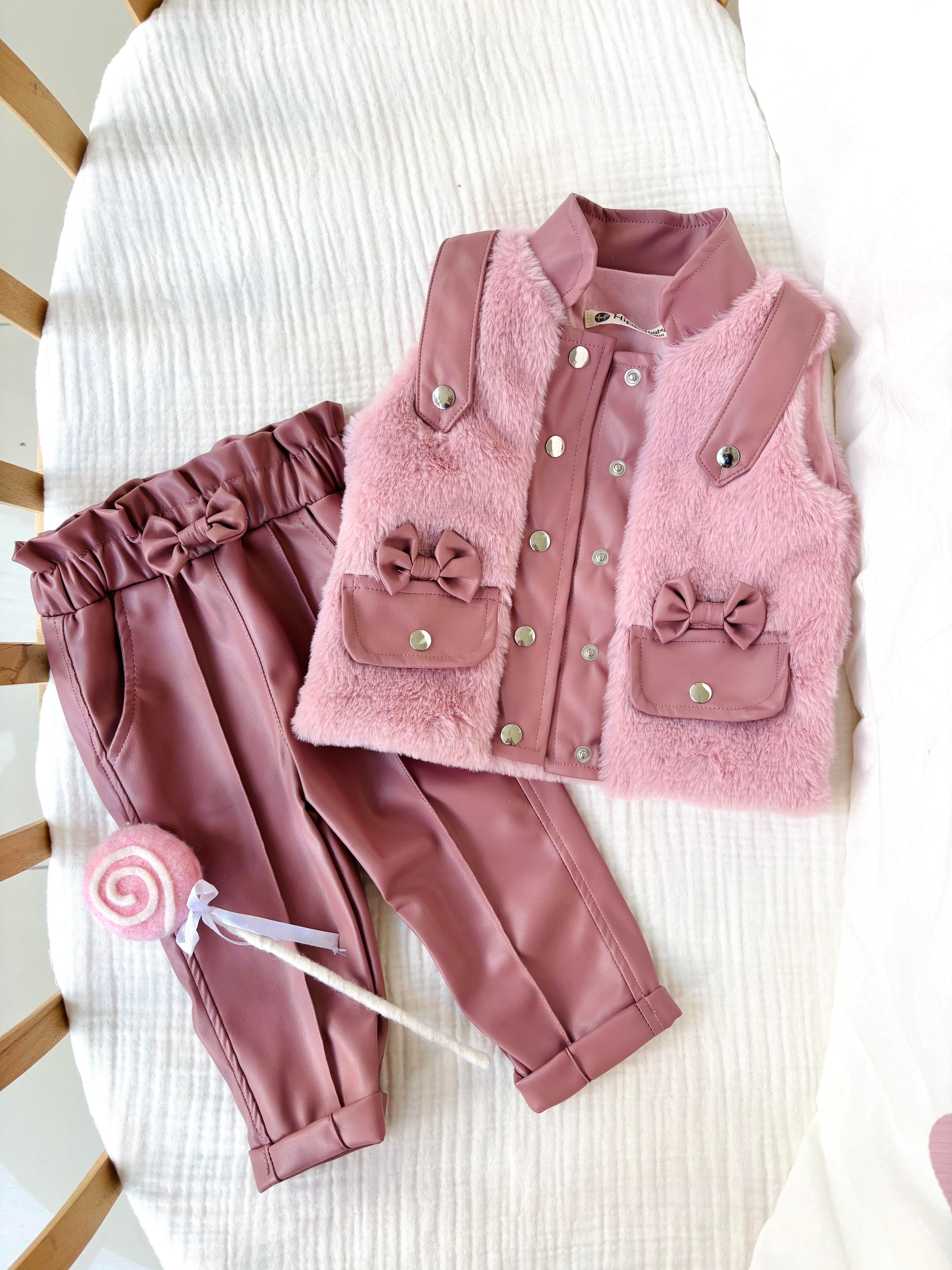 Coral Yelekli 3 Parça Takım