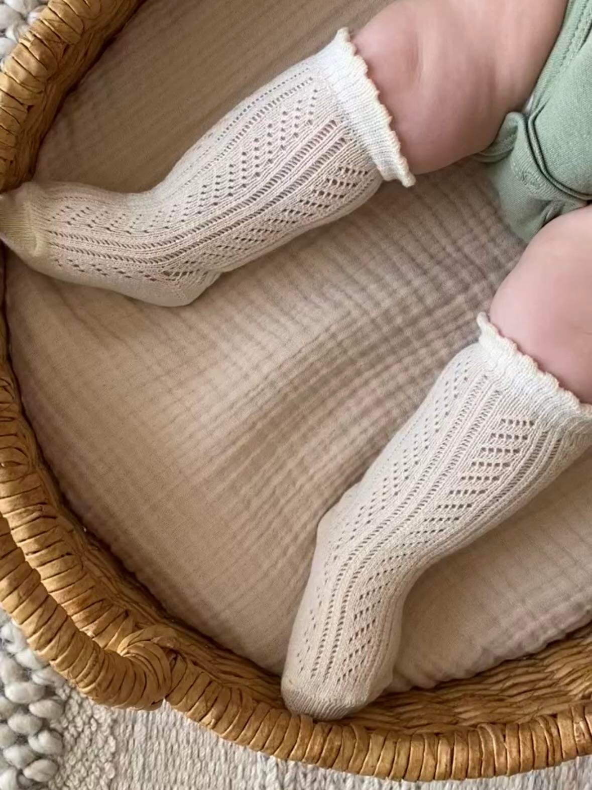 Diz Altı Ajurlu Çorap