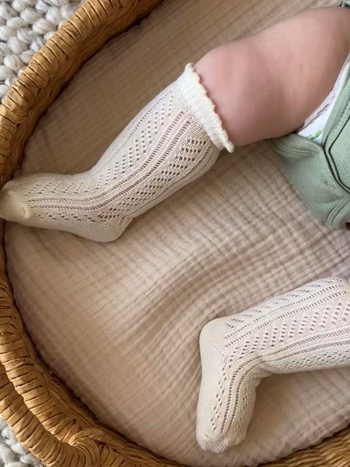 Diz Altı Ajurlu Çorap