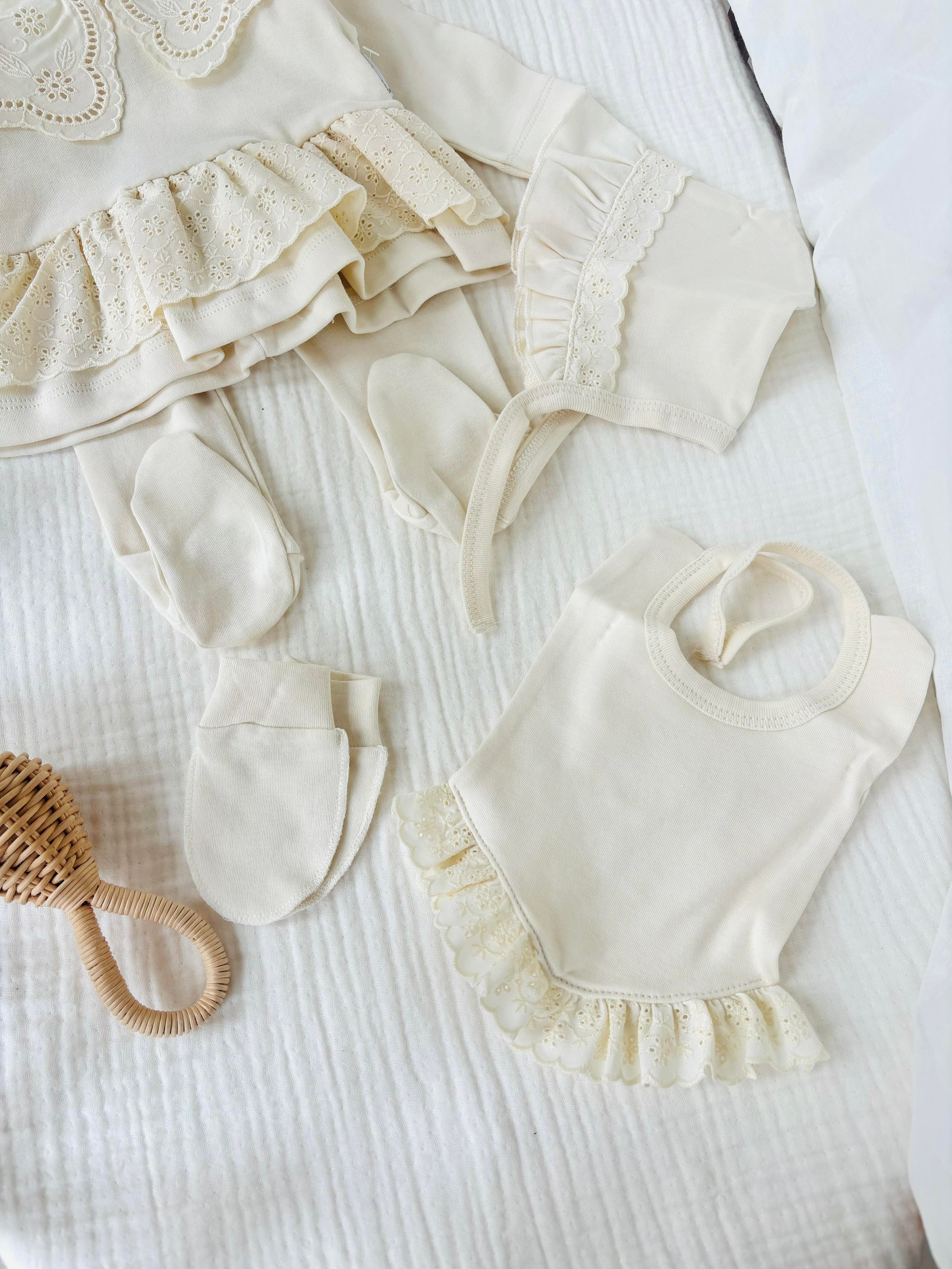 Elena Krem Yenidoğan Takım - Krem