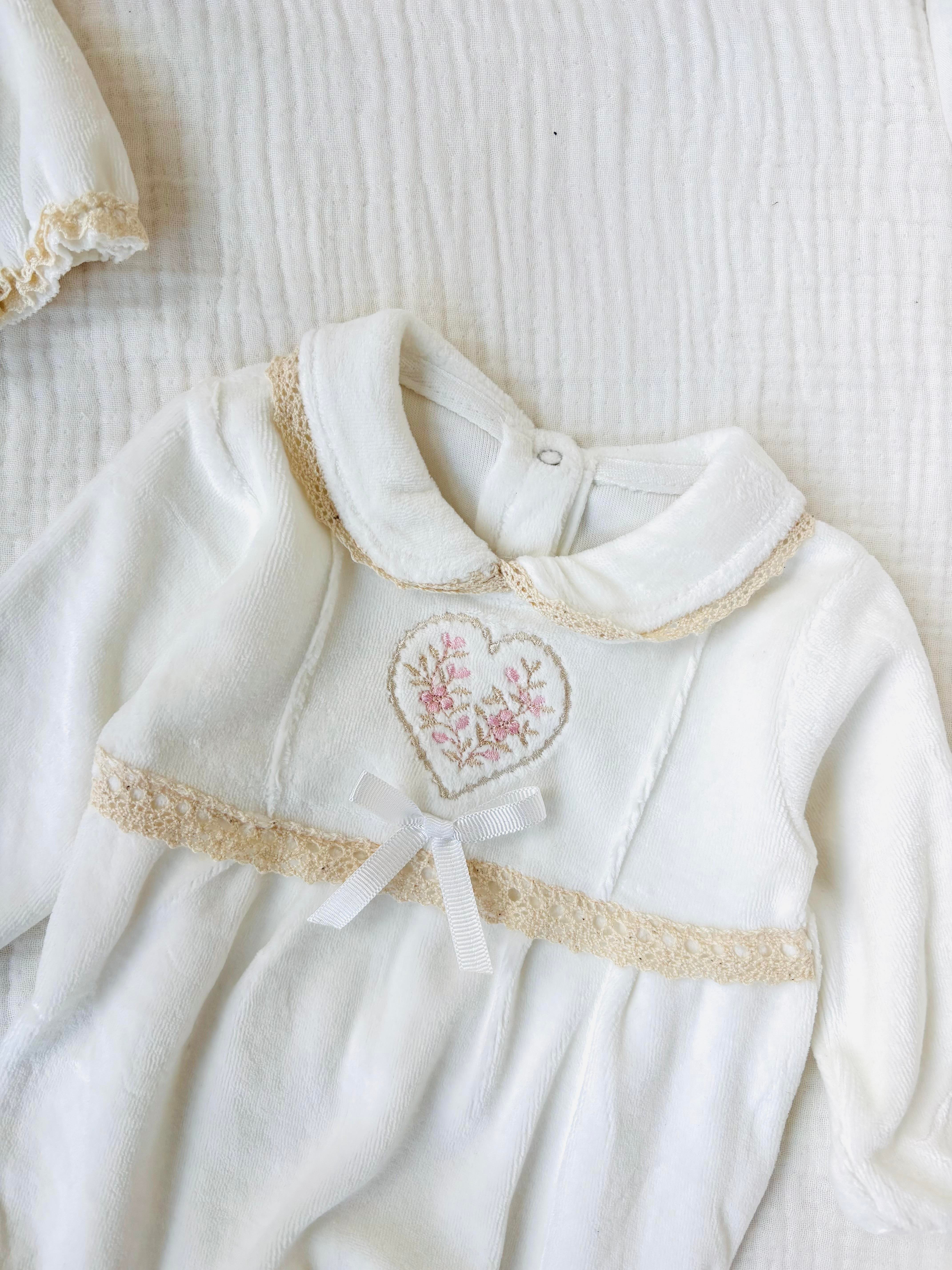 Elf Kadife Kız Bebek Tulum - Beyaz