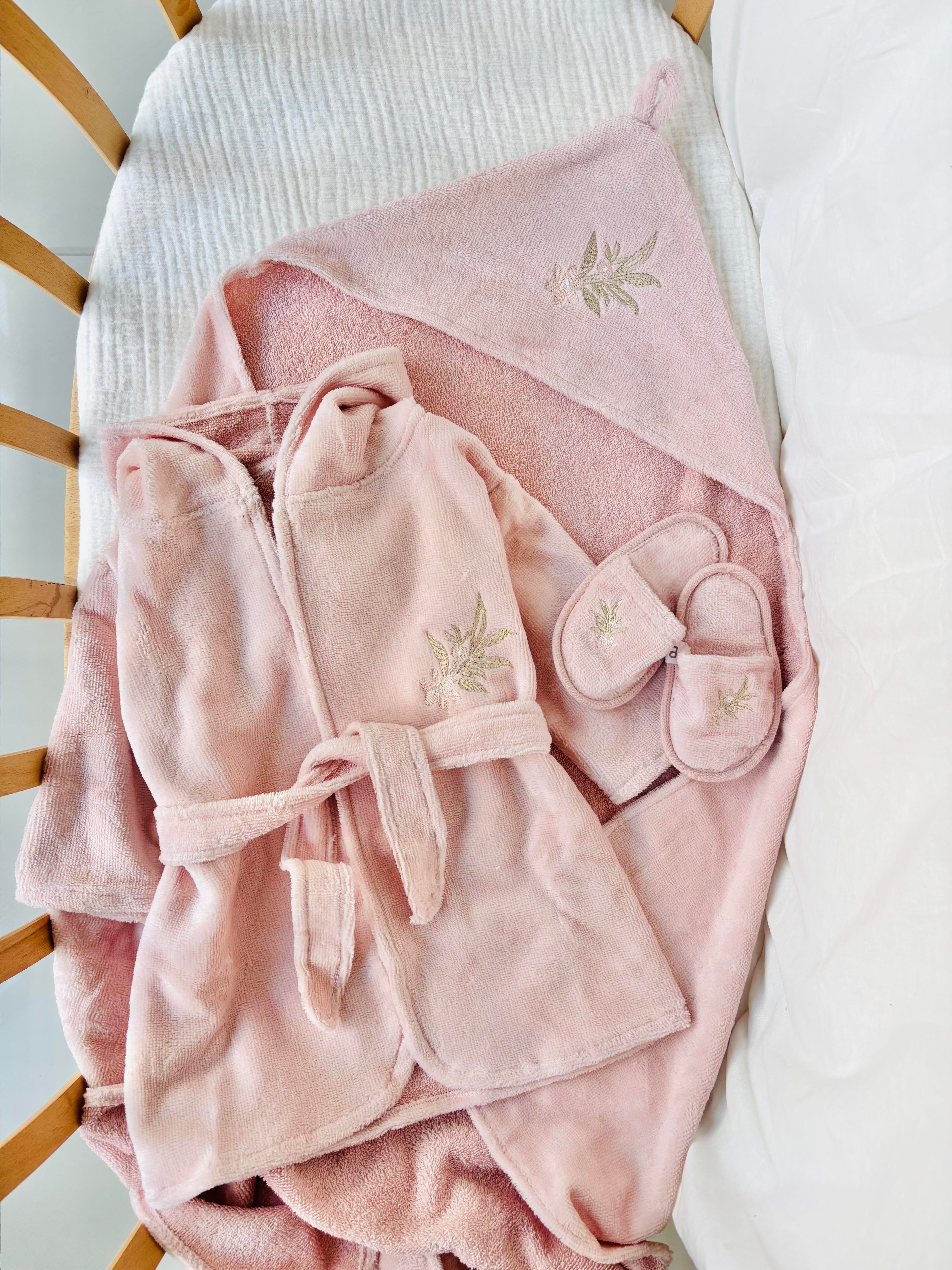 Flower Pembe Bornoz Takım