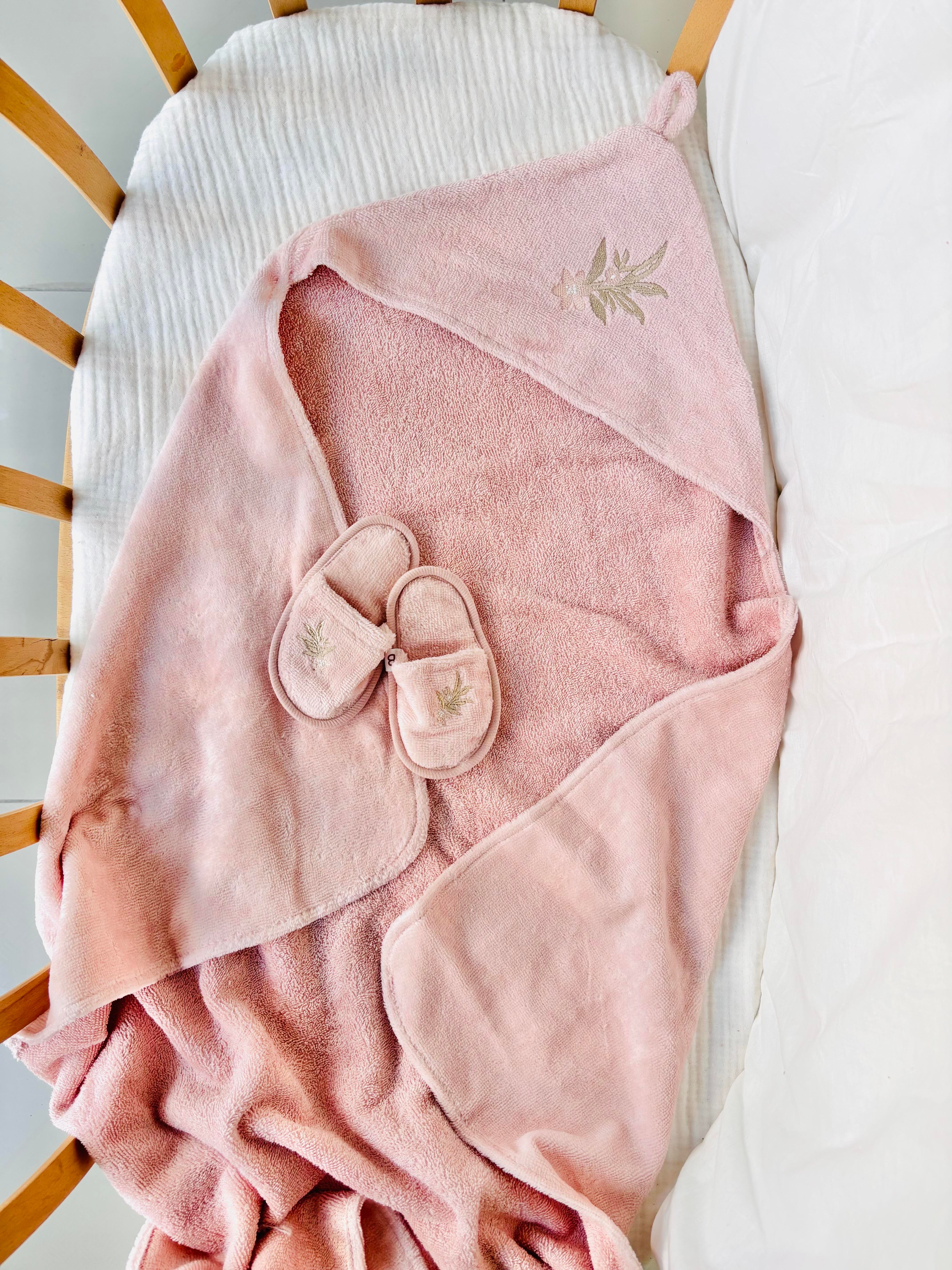 Flower Pembe Bornoz Takım