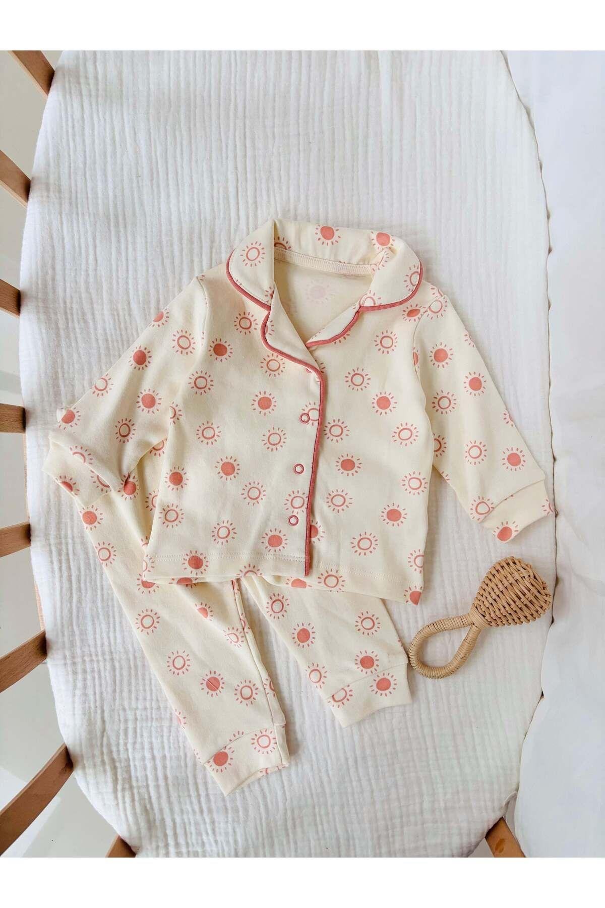 Güneş Desenli Pembe Pijama Takımı