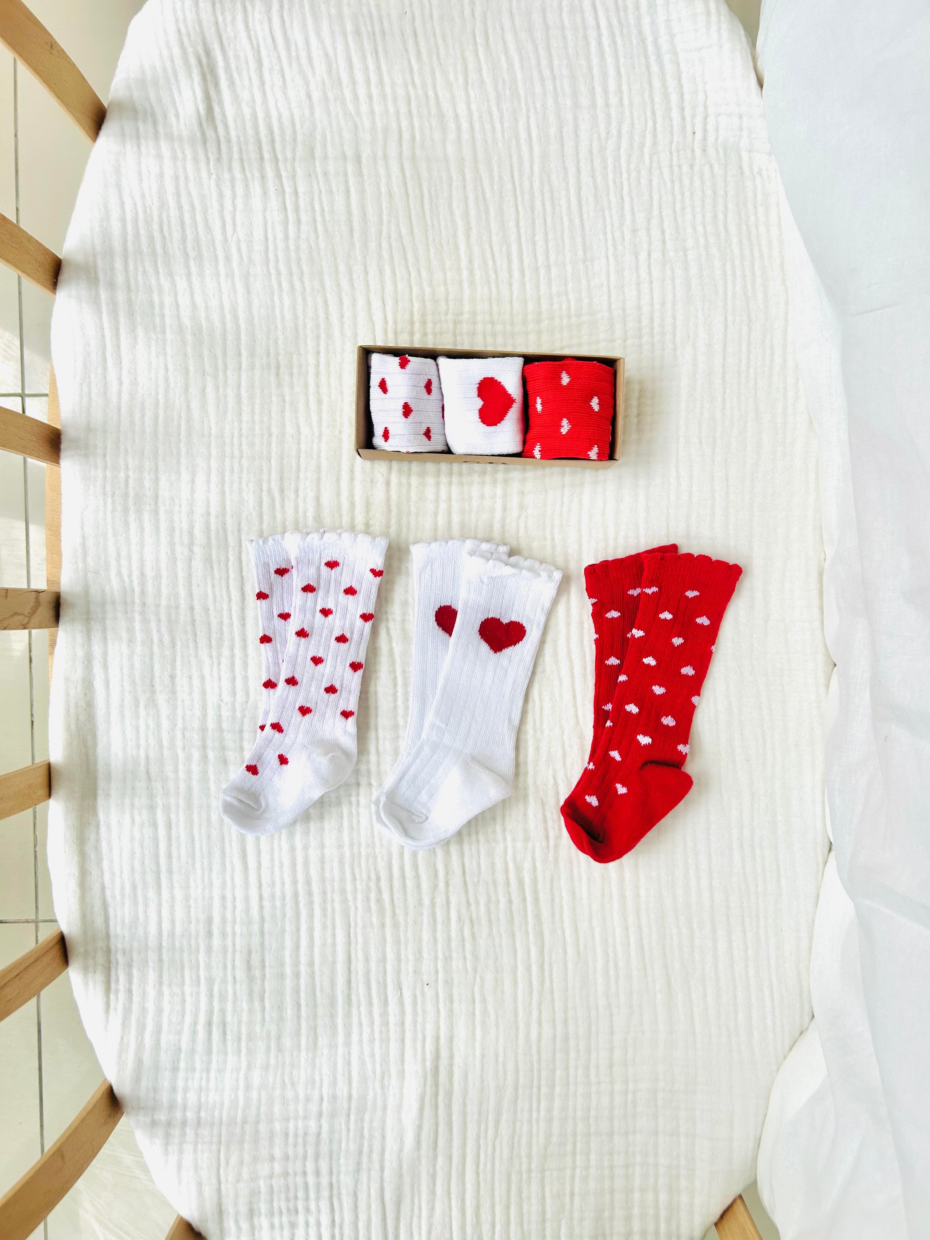 Kalp Temalı 3'lü Diz Altı Çorap Seti
