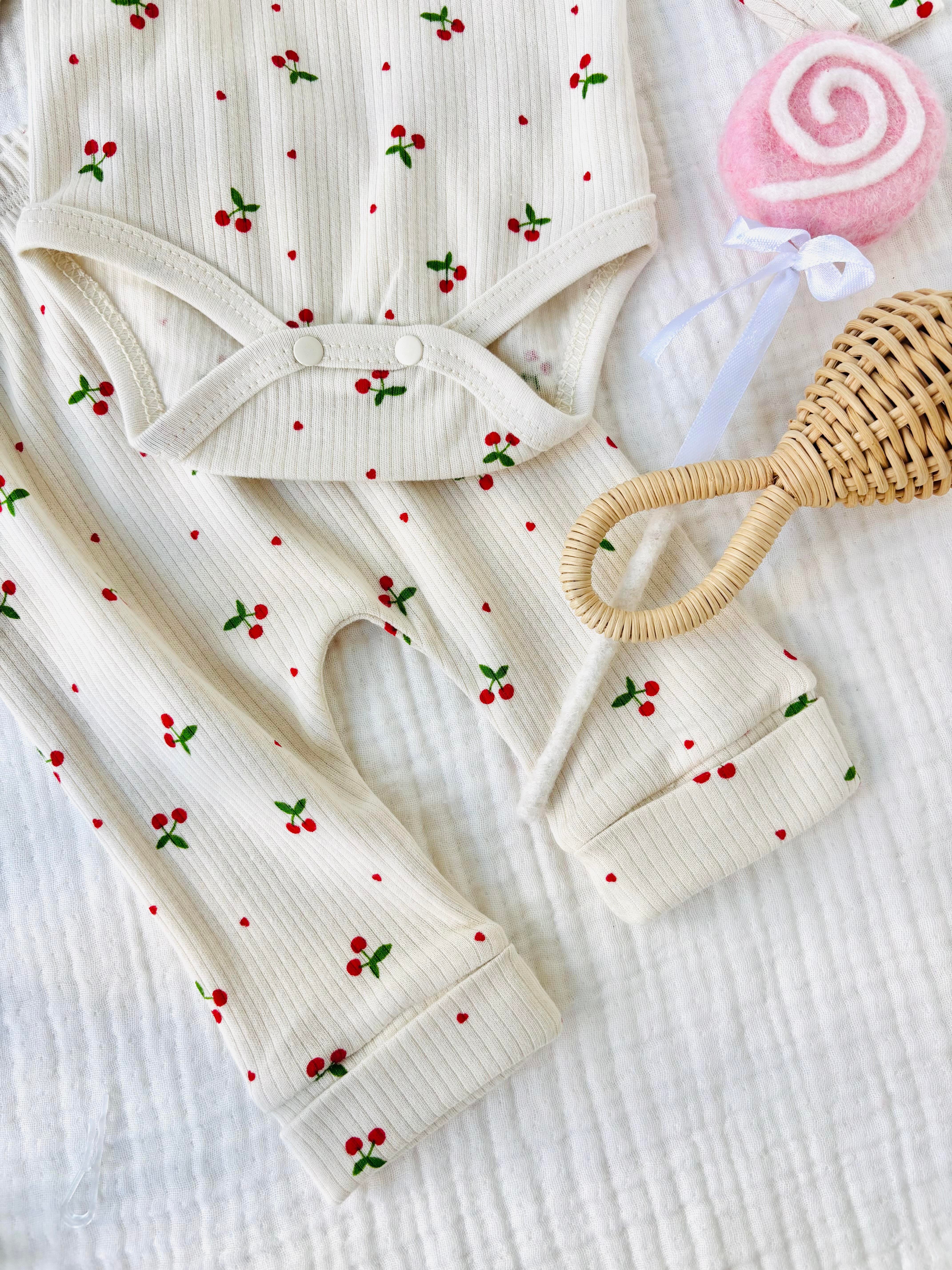 Kiraz Alt Üst Takım