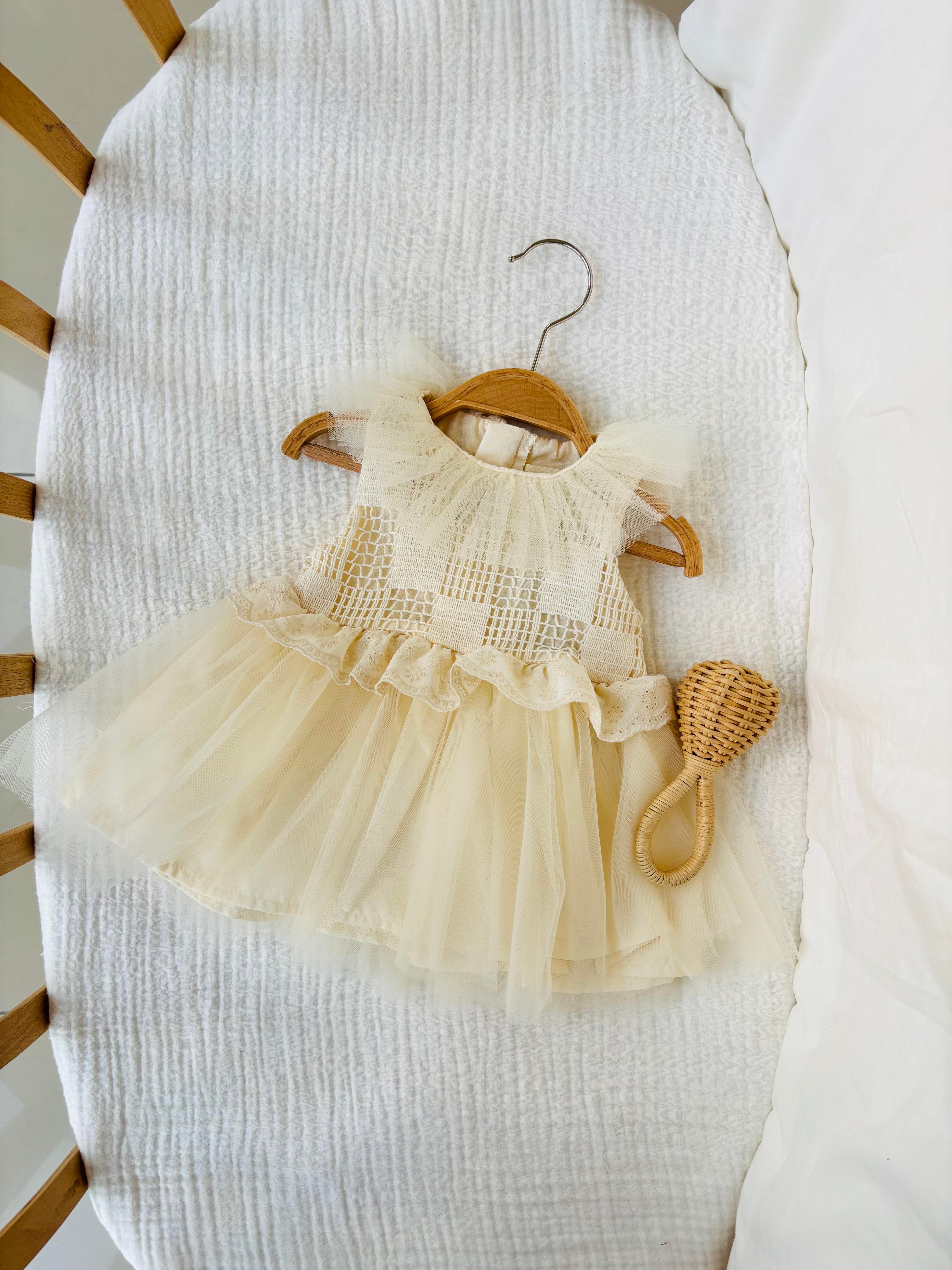 Linda Tütülü Elbise