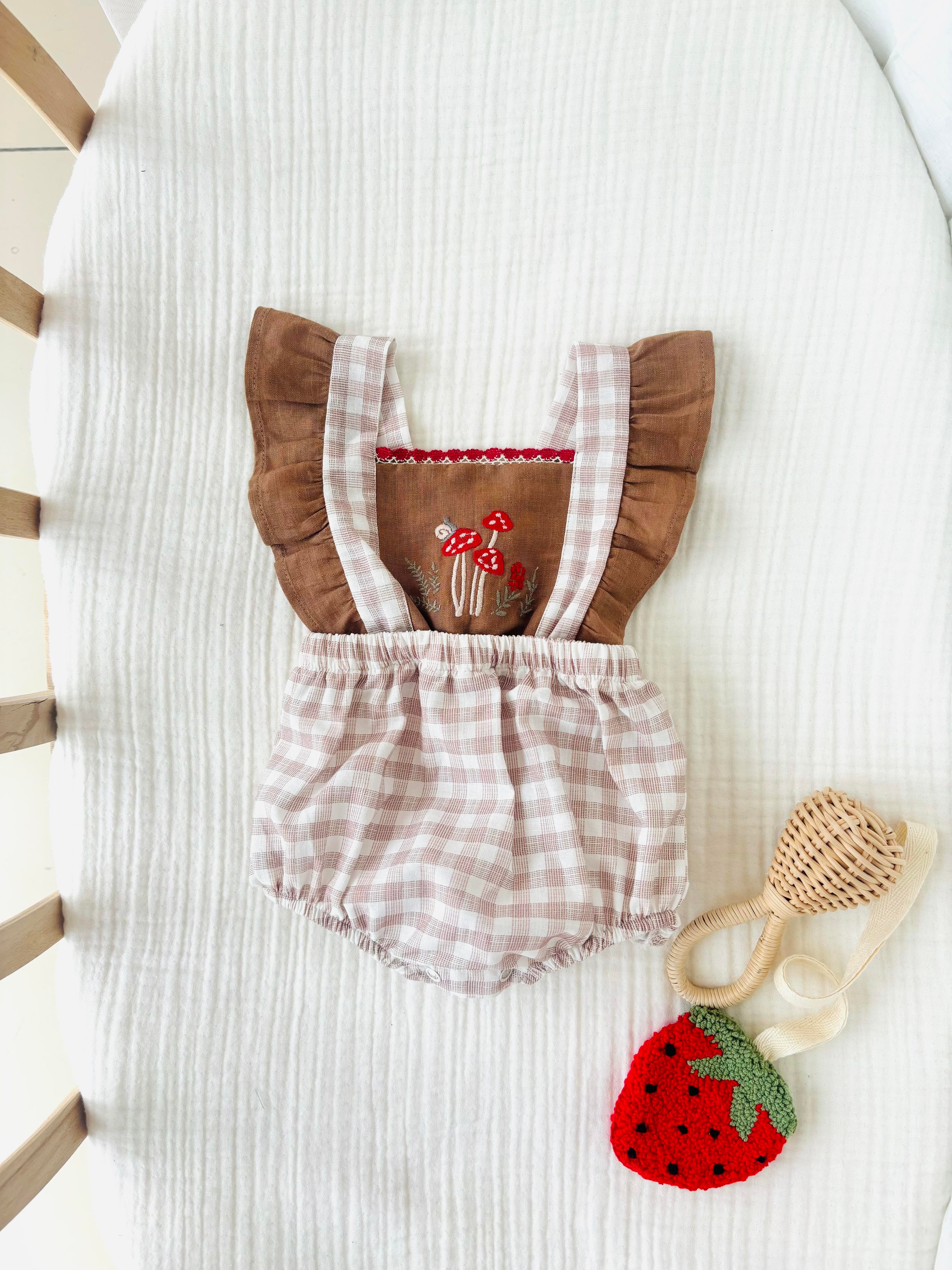 Mantar Nakışlı Romper - Kahverengi