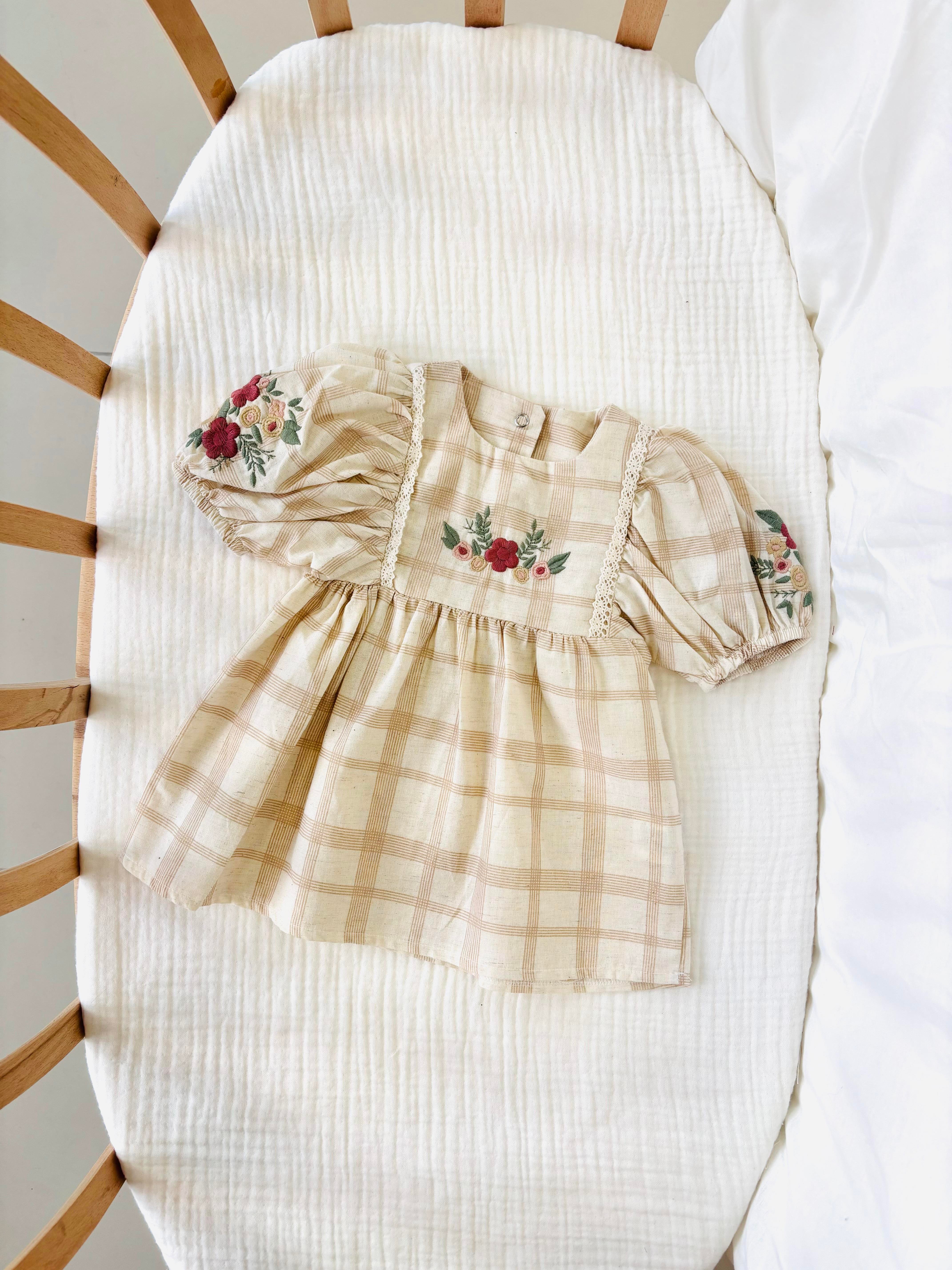 Maria Nakışlı Elbise - Krem