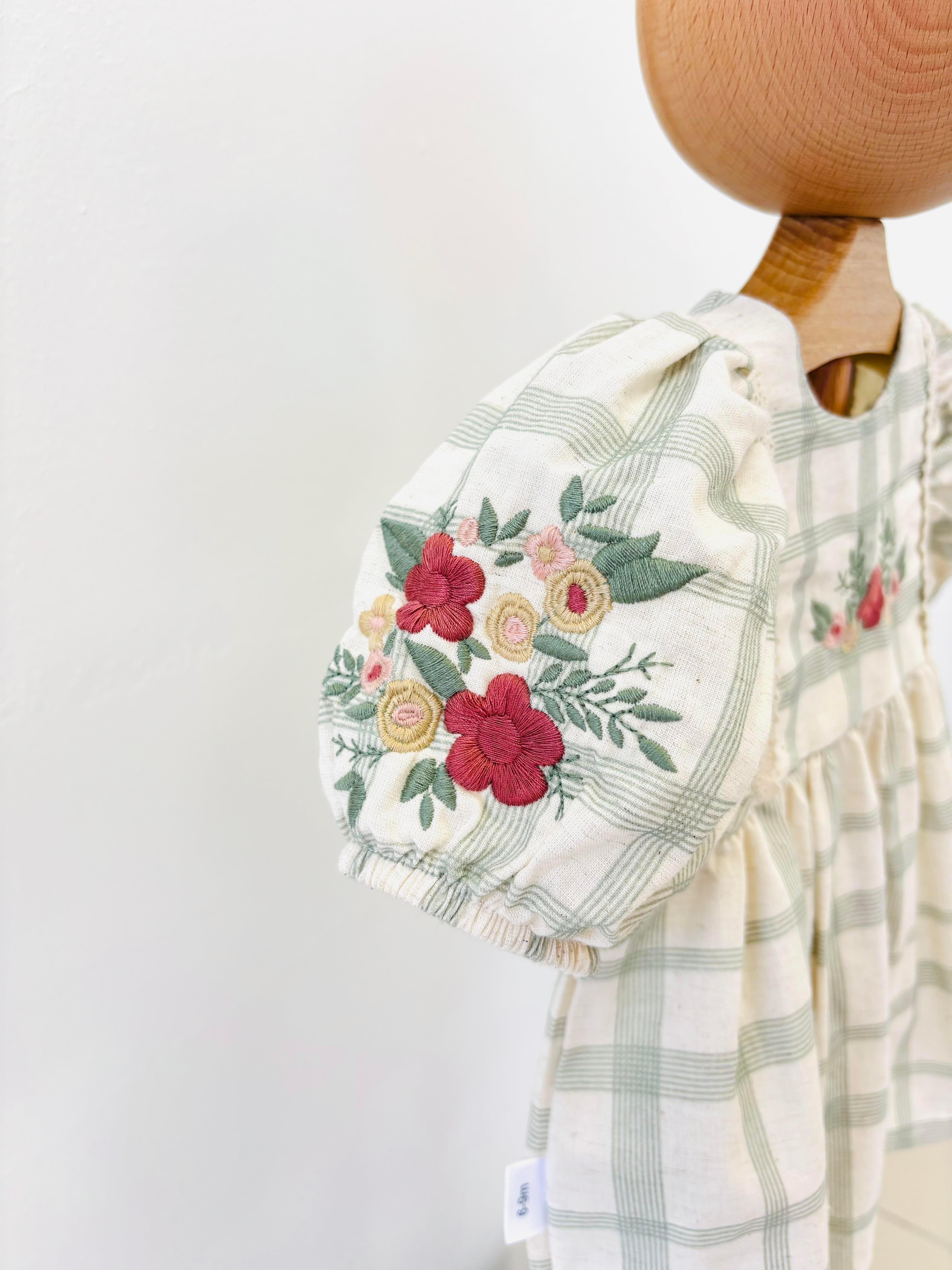 Maria Nakışlı Elbise - Yeşil