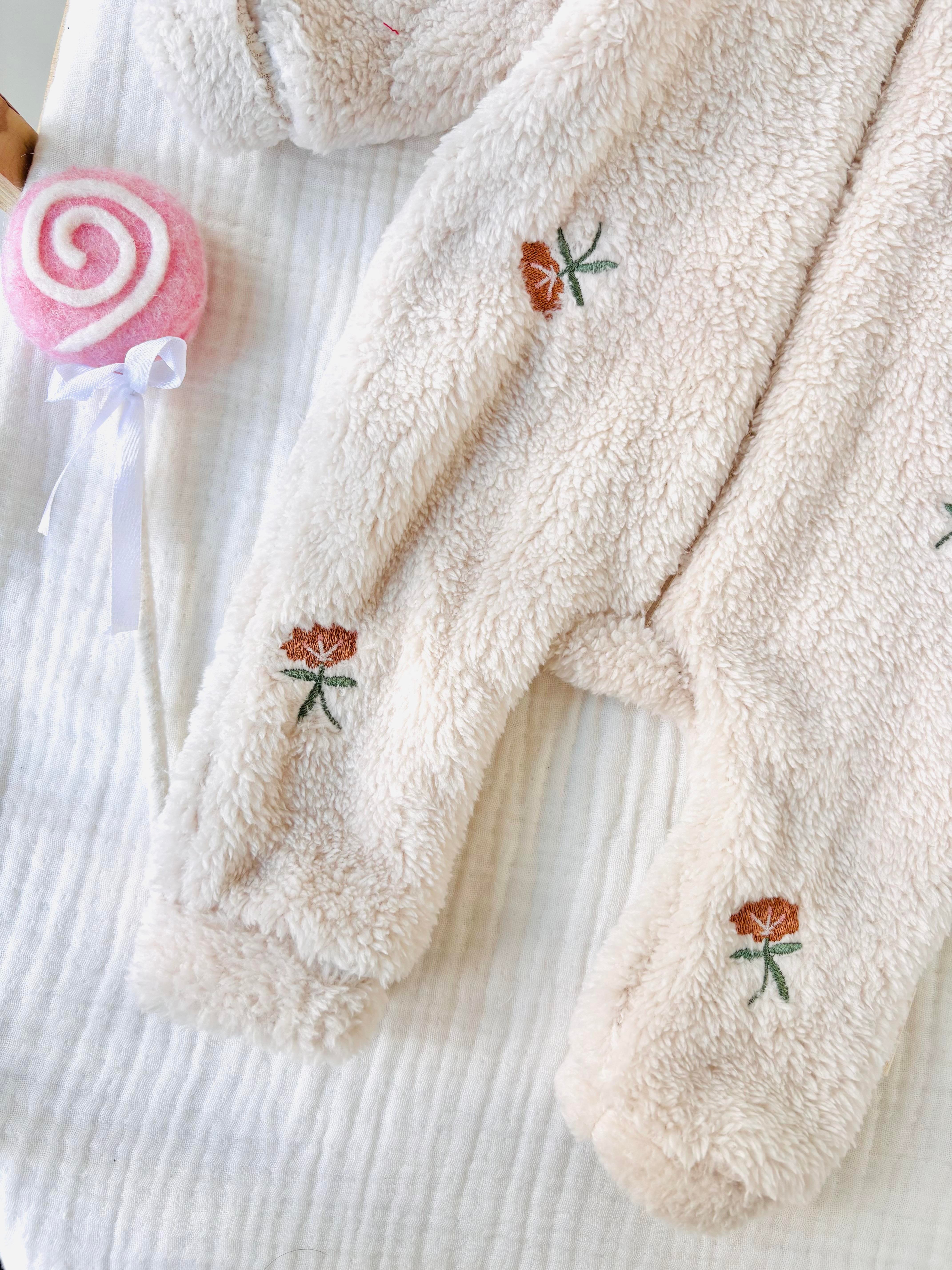 Matilda Çiçek Nakışlı Peluş Tulum