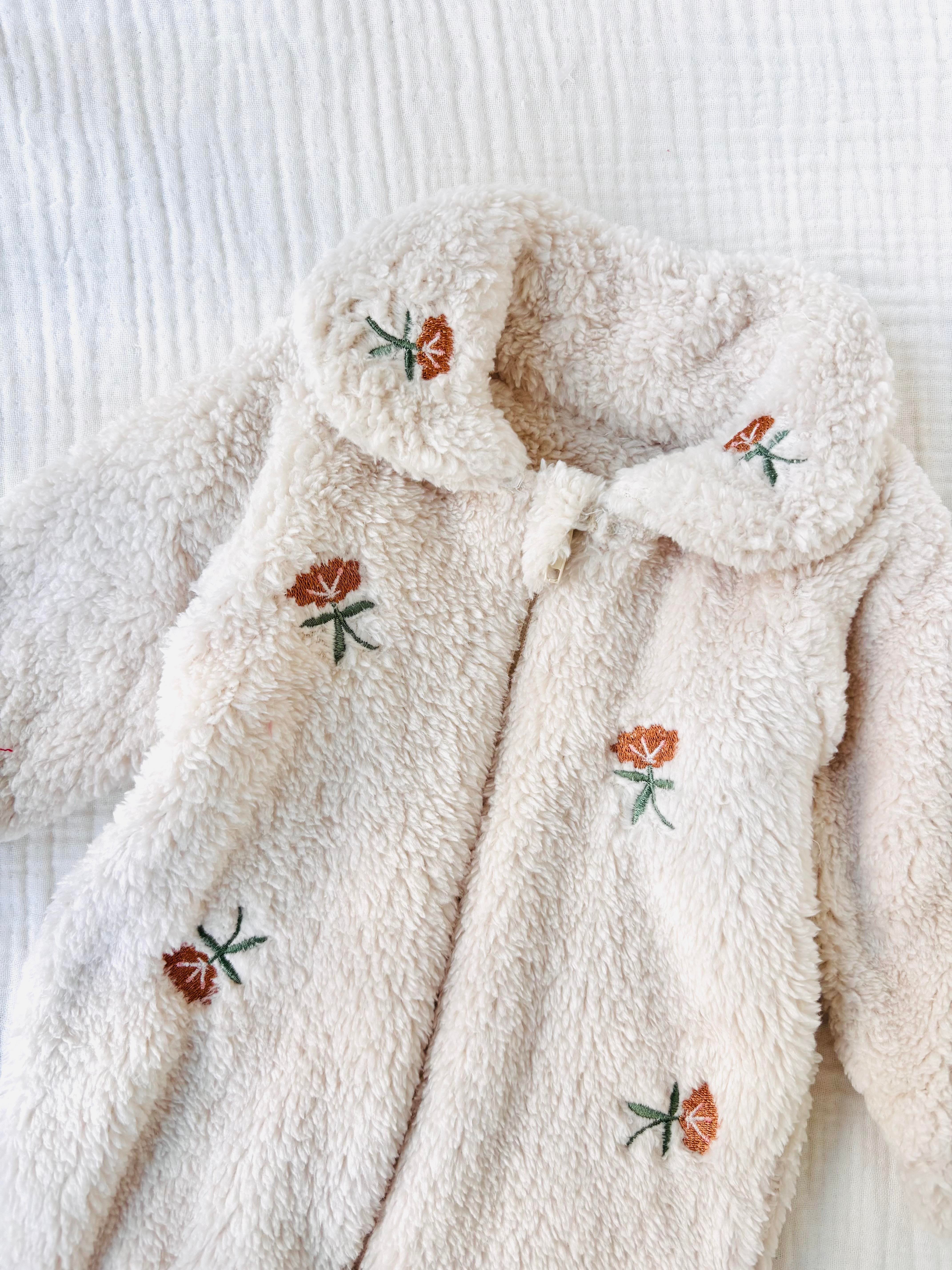 Matilda Çiçek Nakışlı Peluş Tulum