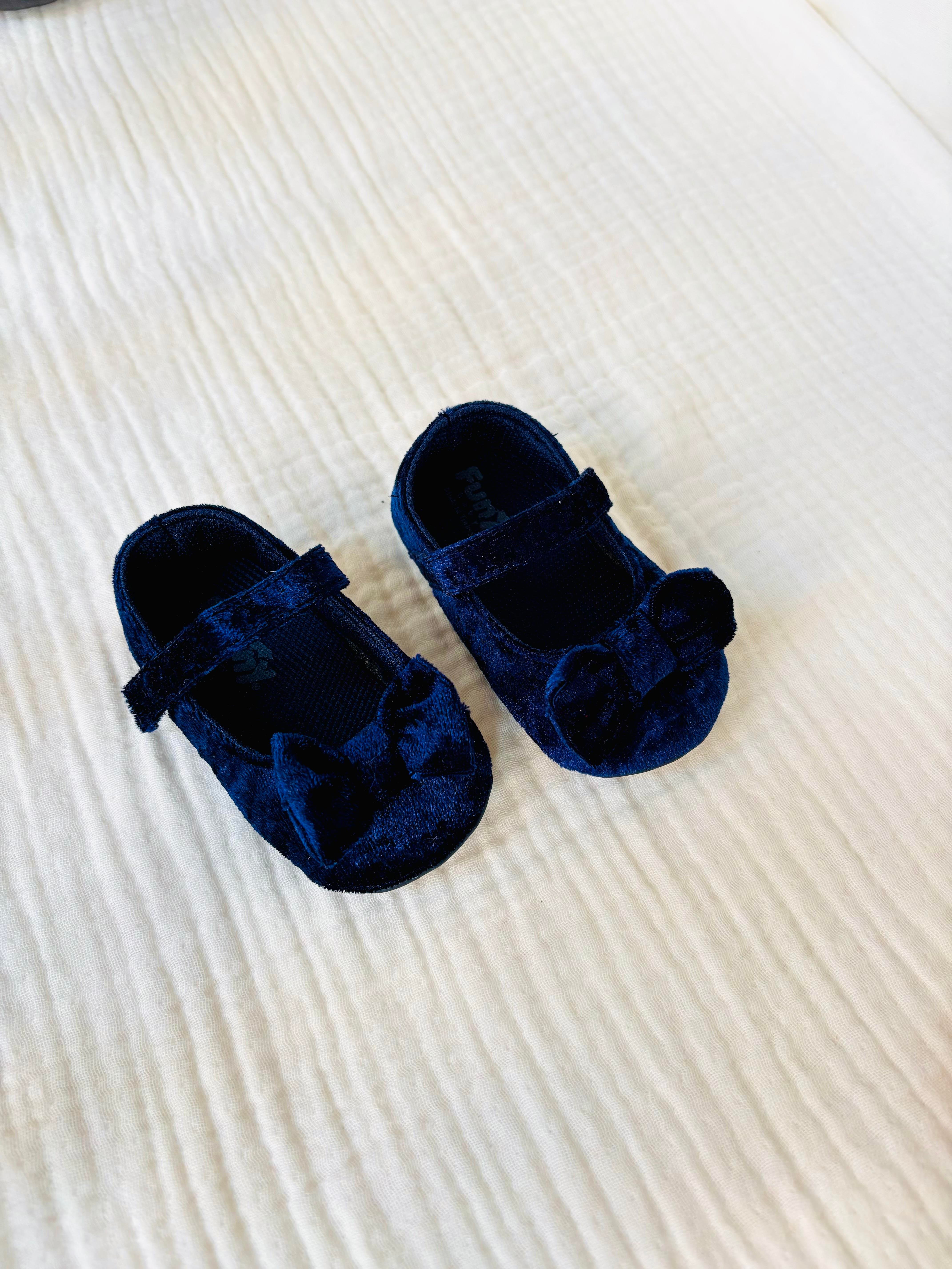 Önü Fiyonklu Kadife Ayakkabı - Lacivert