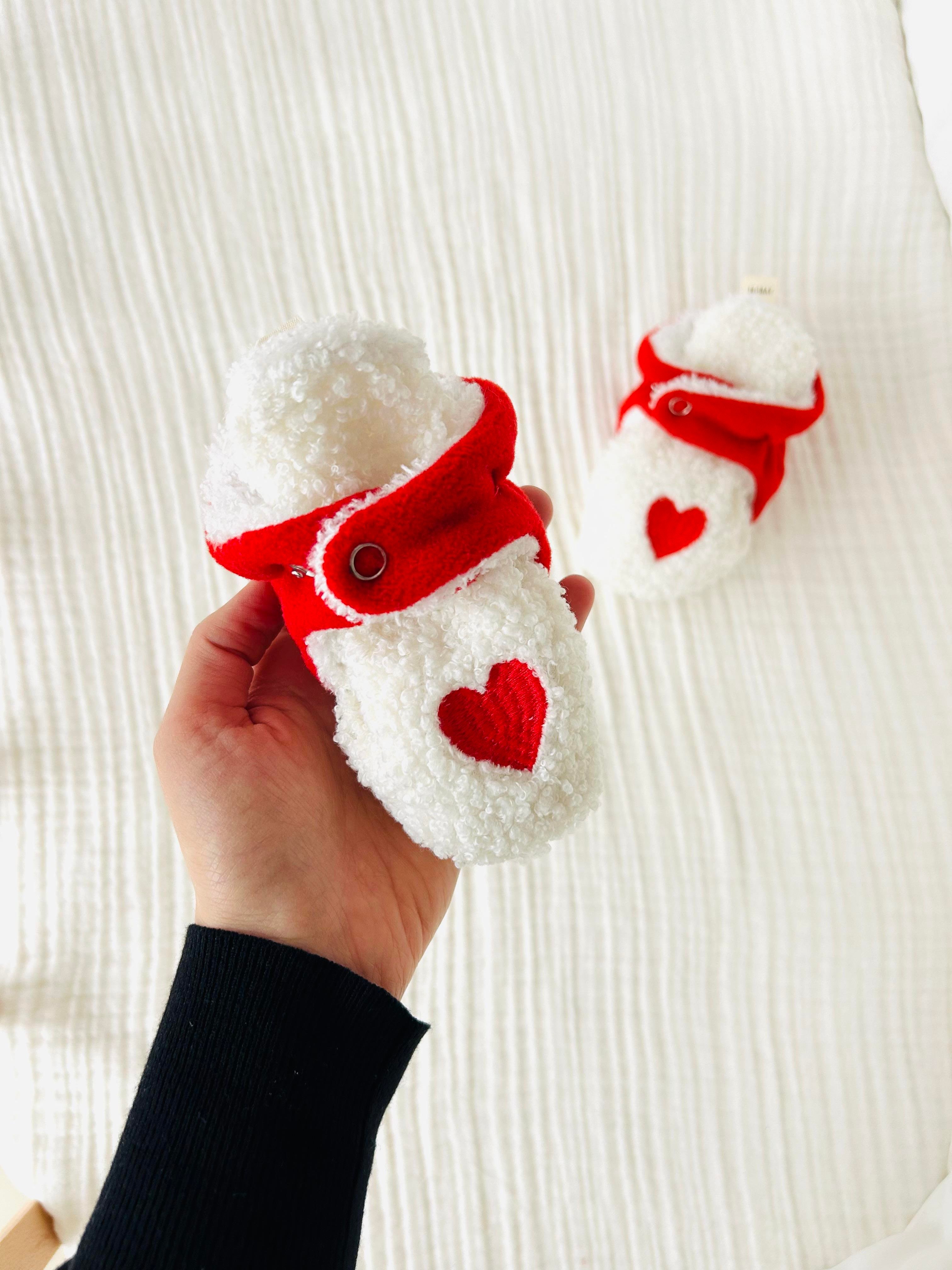 Poppy Nakışlı Patik