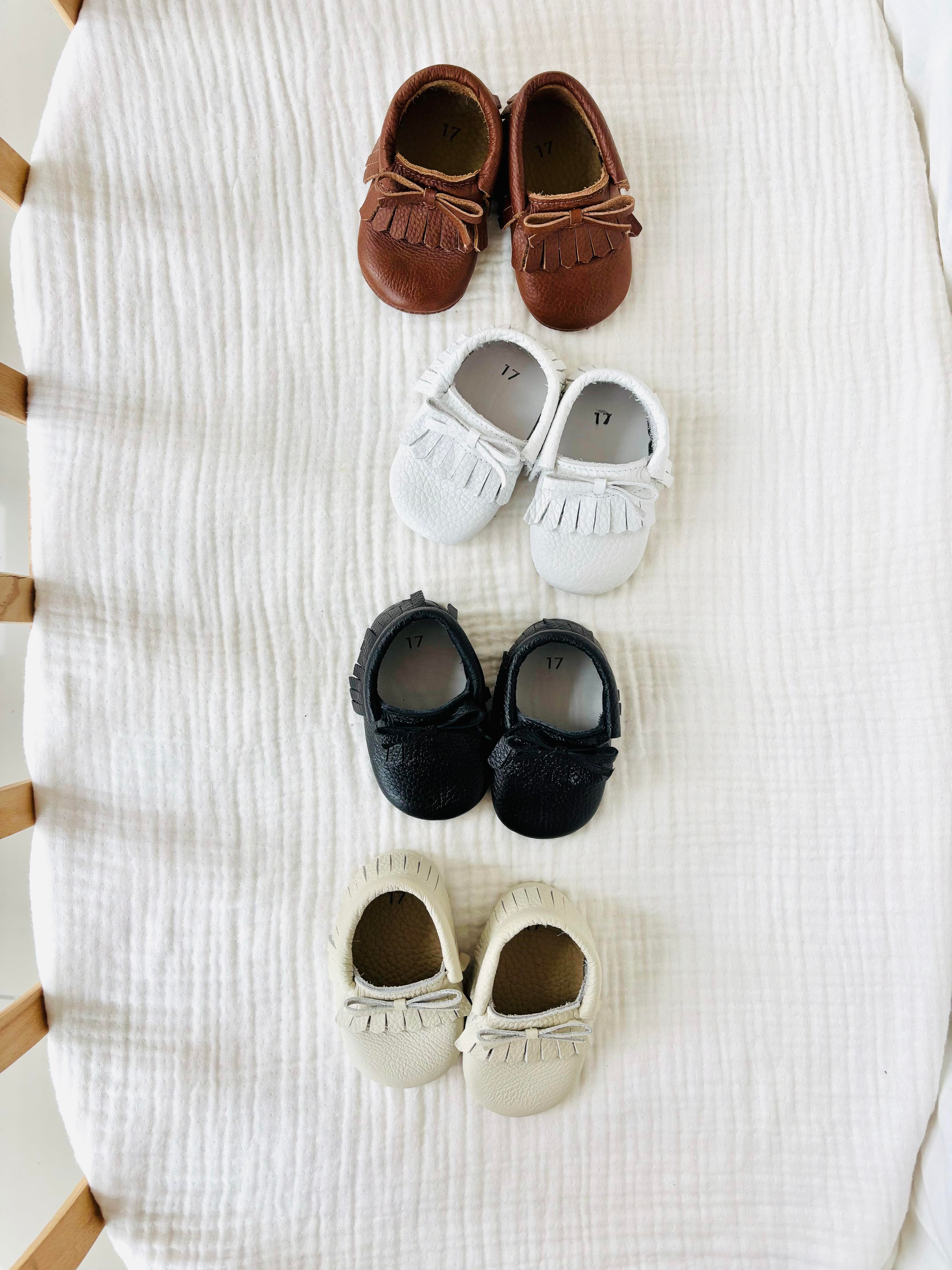 Püsküllü Deri Makosen Ayakkabı - Siyah