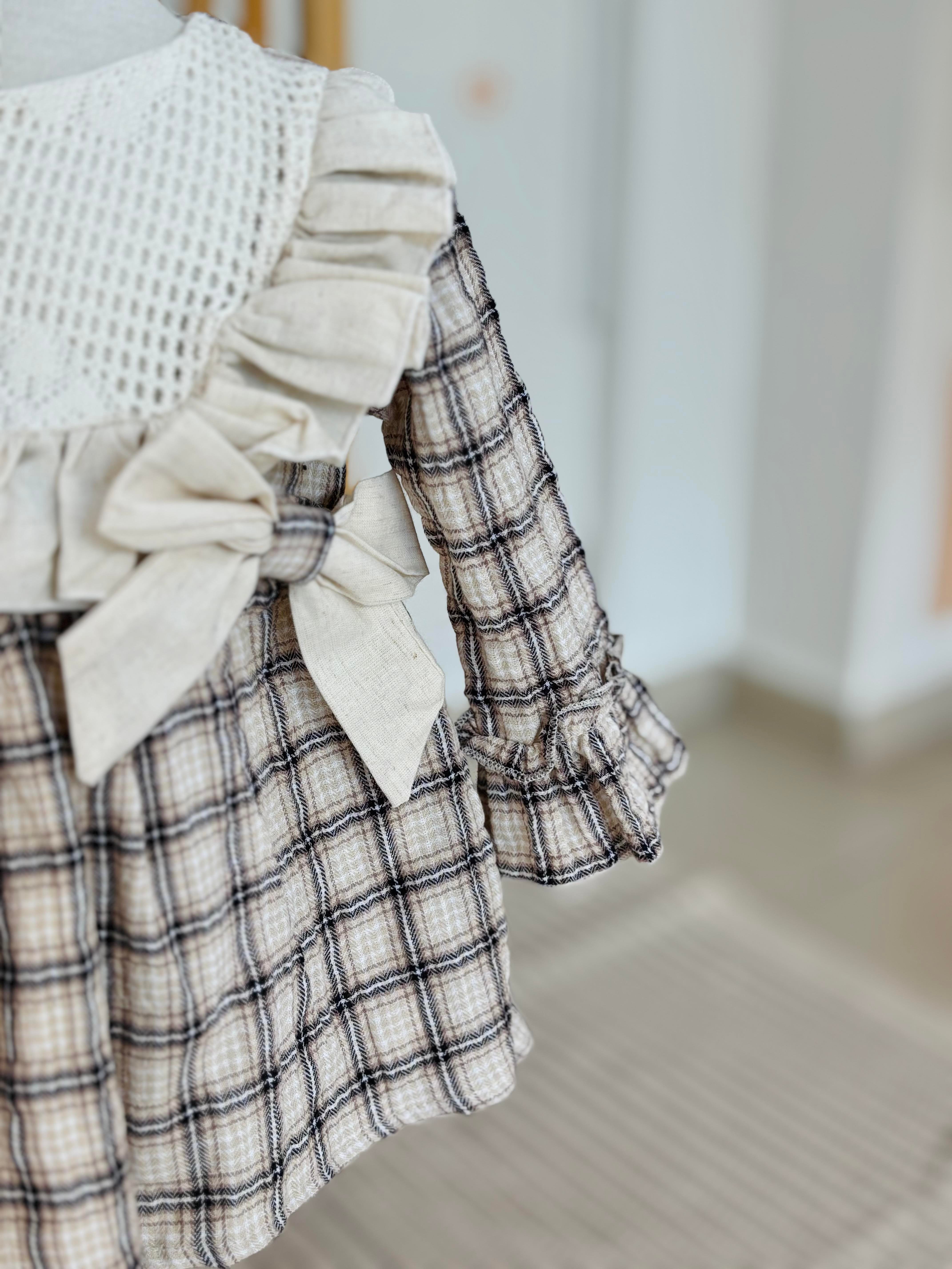 Reina Ekoseli Fiyonklu Elbise