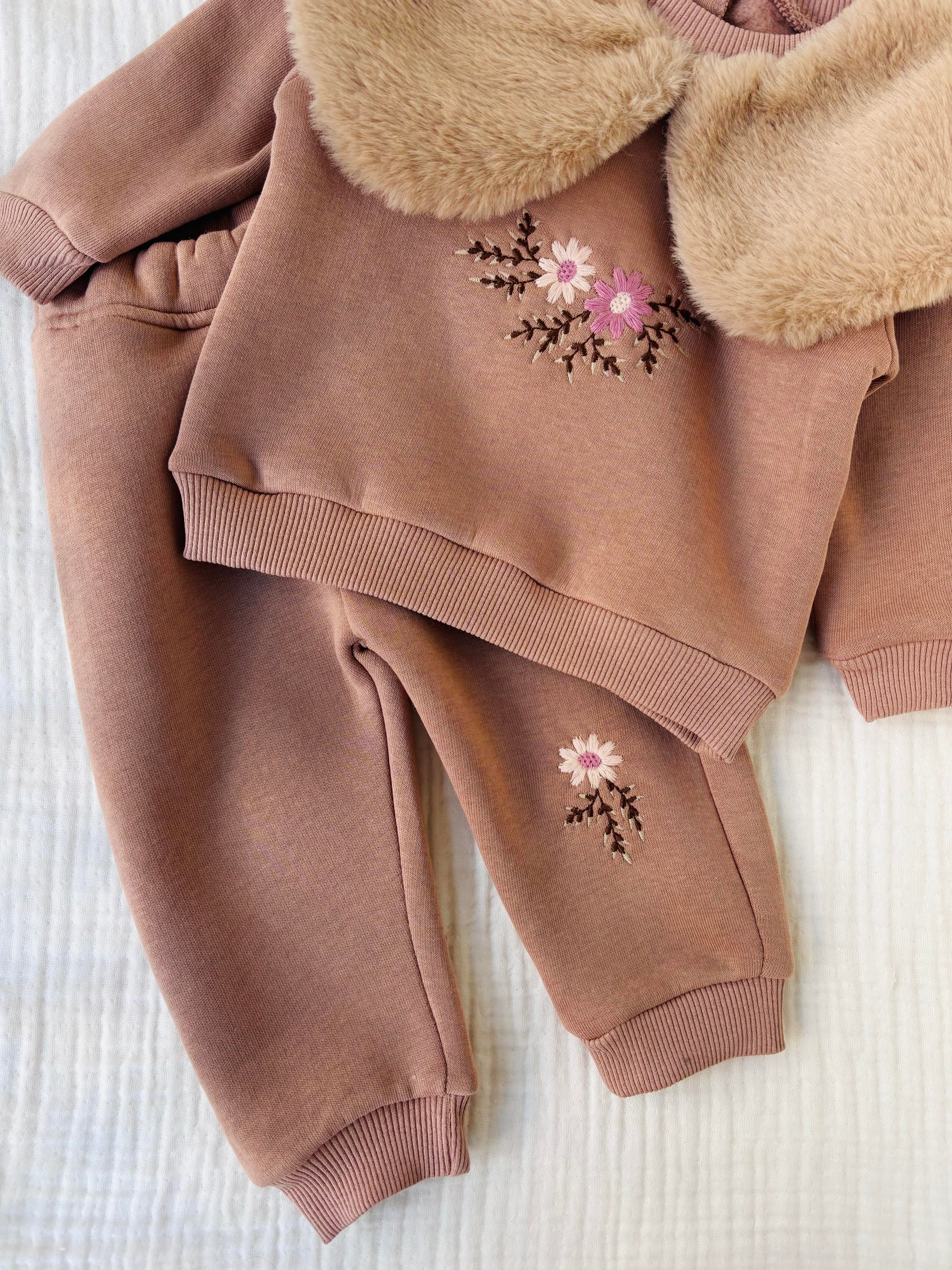 Viola Peluş Yaka Takım - Kahve