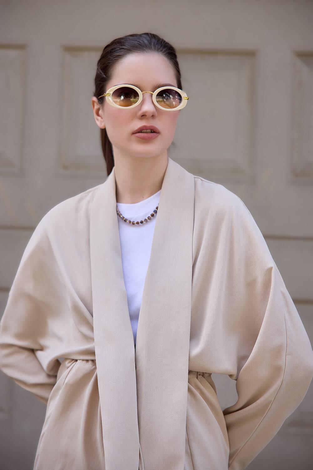 Bej Kraşlı Kimono