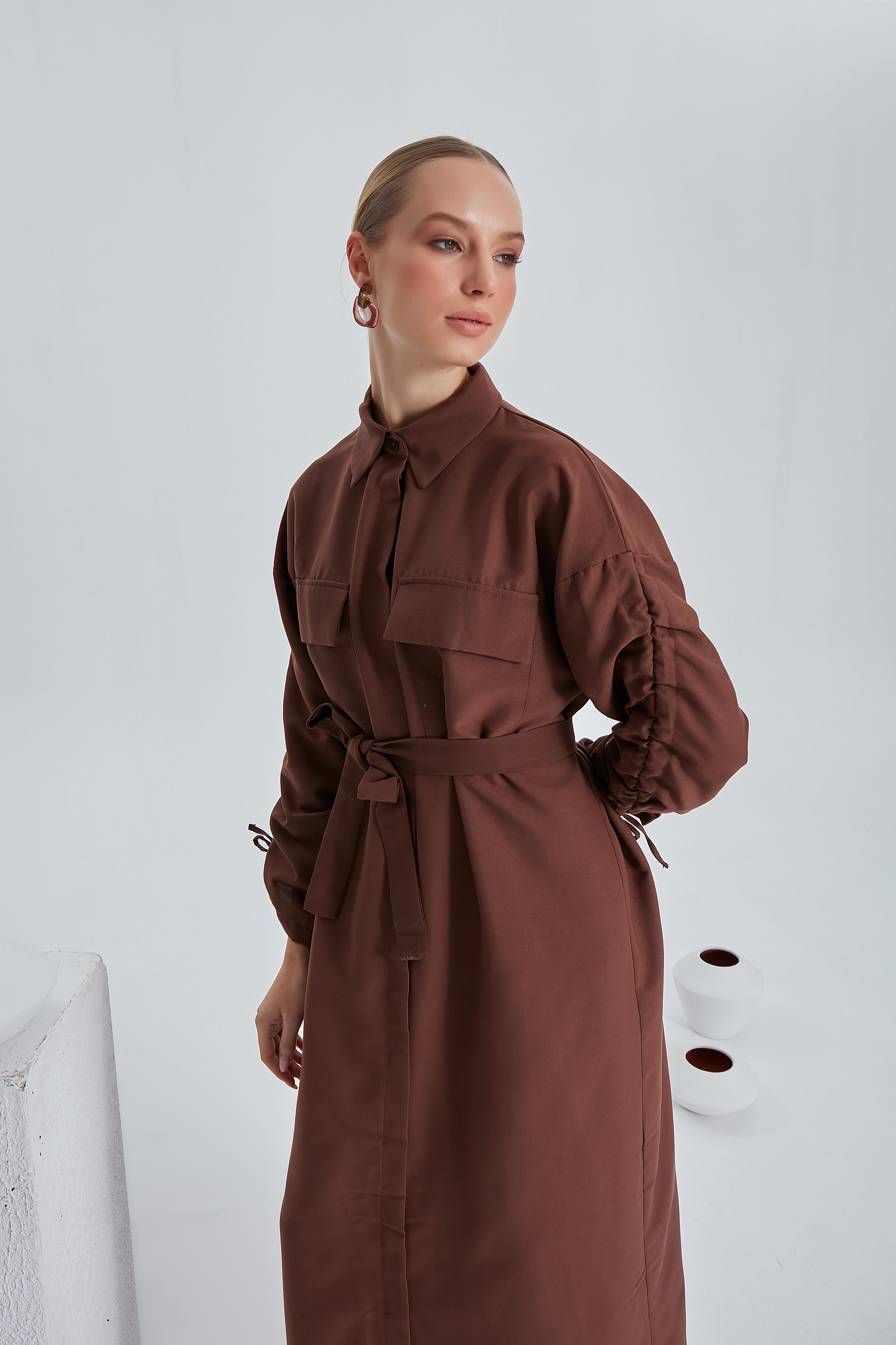 Kahverengi Carla Elbise