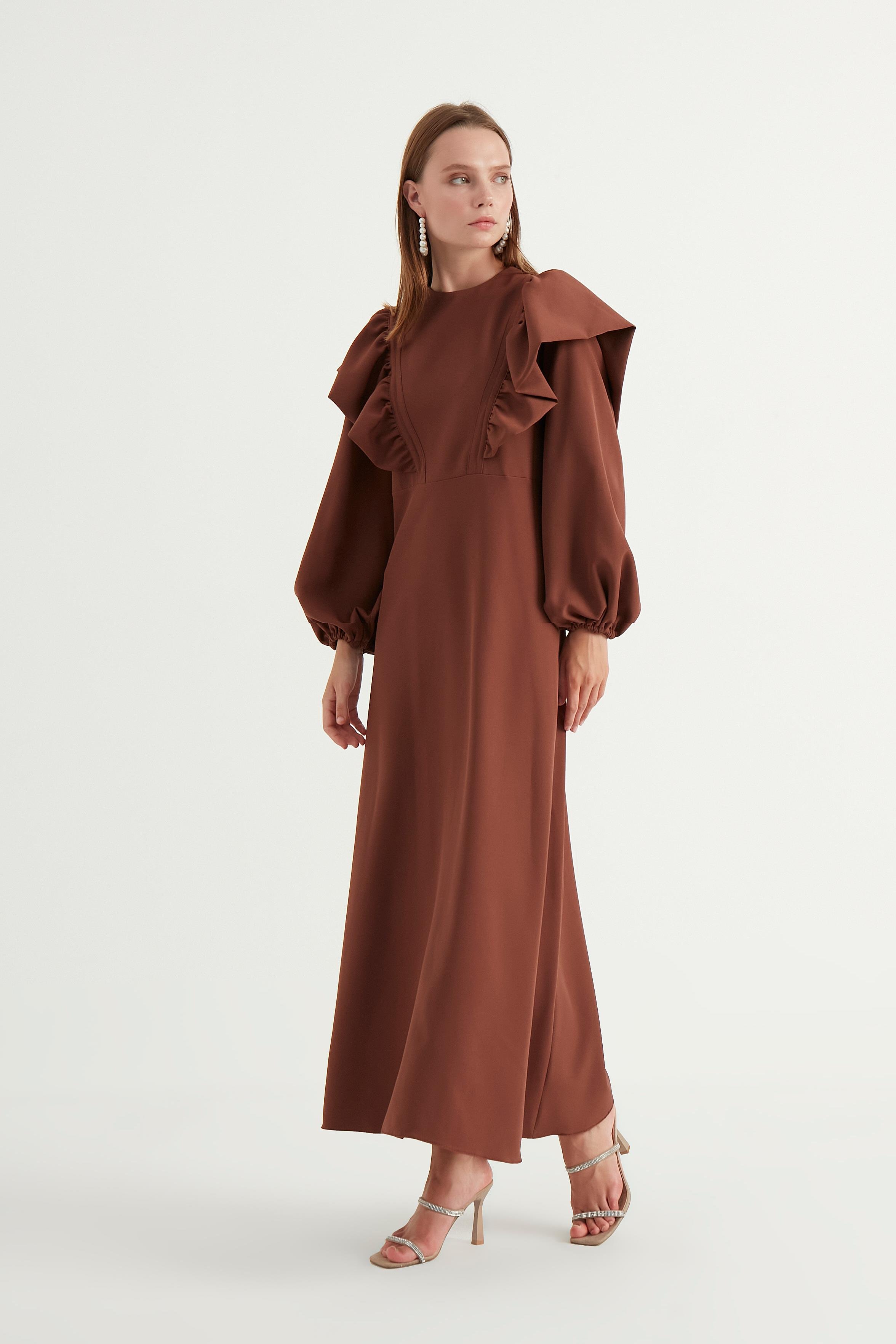 Kahverengi Lady Abiye