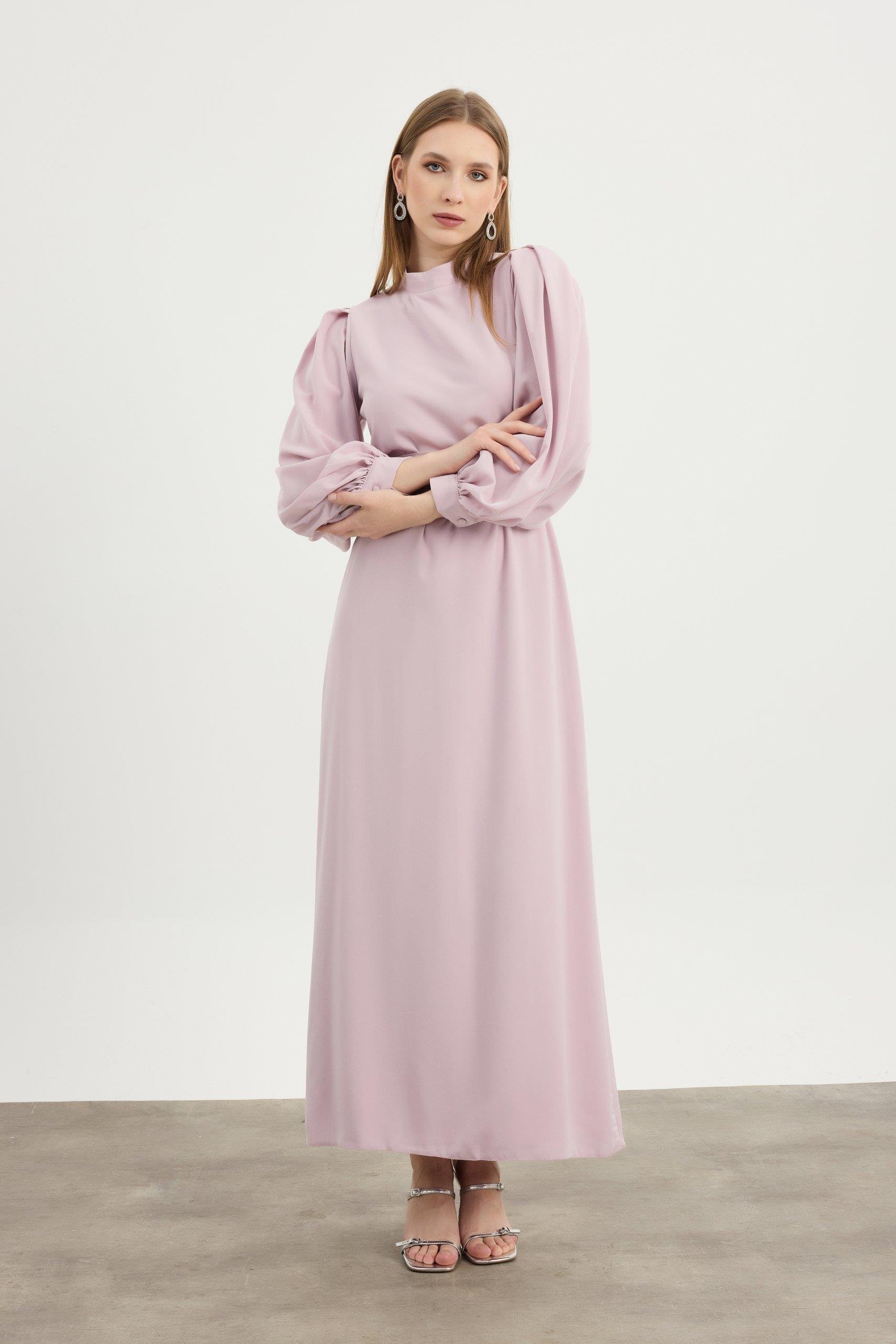 Lila Nora Elbise