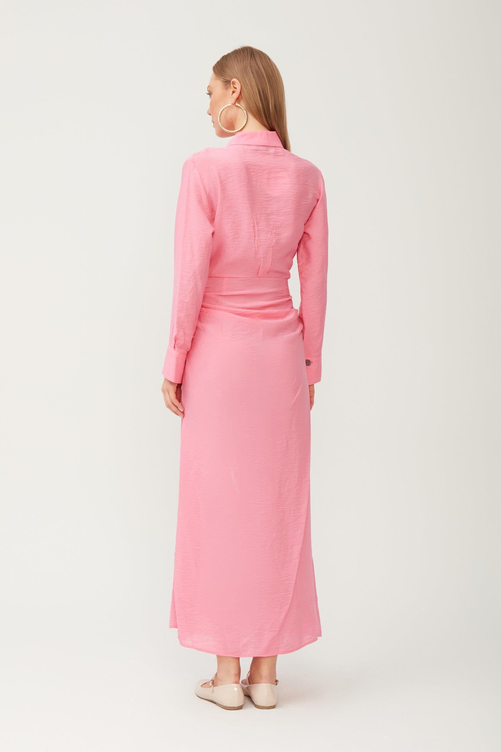 Pembe Kuşak Detaylı Elbise